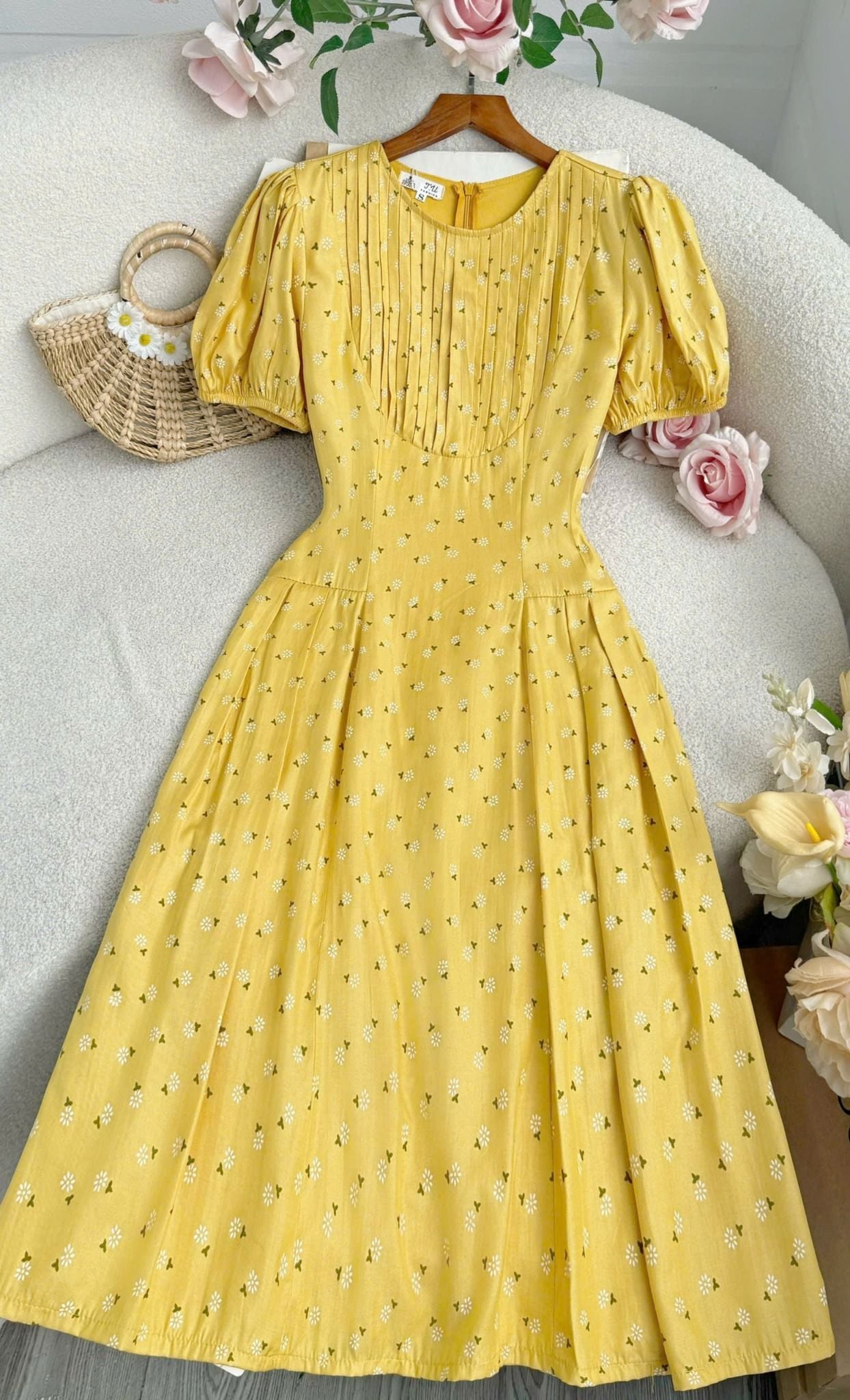 Đầm Hoa Xinh Thiết Kế TutuStore - Mã D570