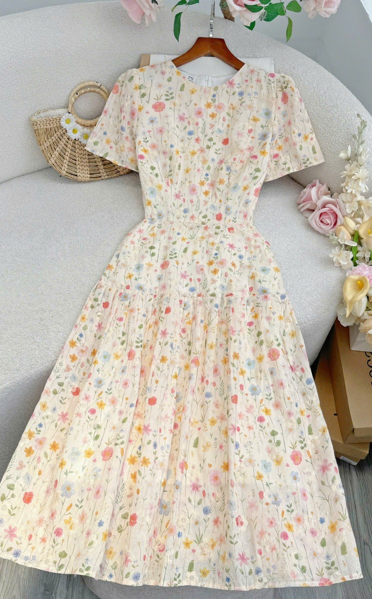 Đầm Kate Thêu Thiết Kế TuTu Store Phù Hợp Đi Chơi Dành Cho Nữ - Mã D1322