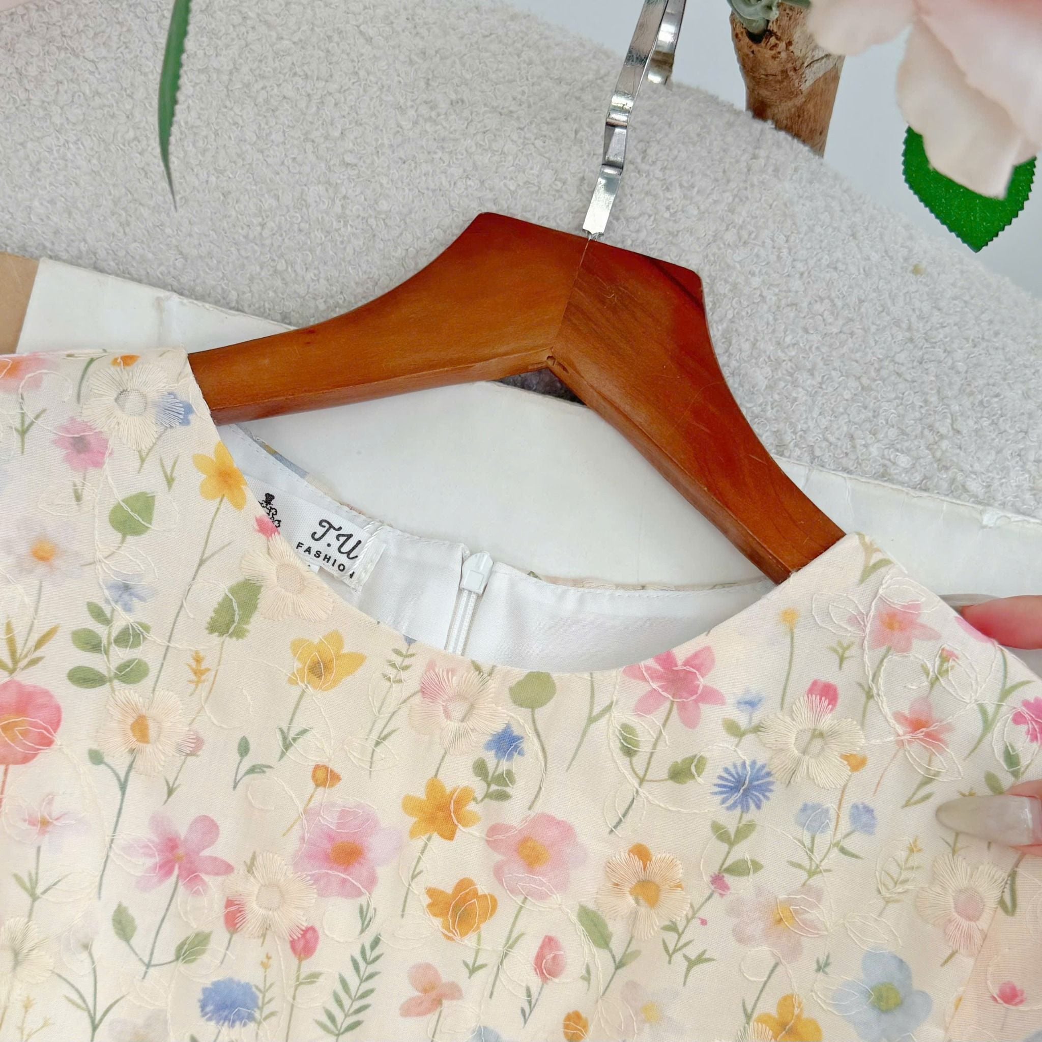 Đầm Kate Thêu Thiết Kế TuTu Store Phù Hợp Đi Chơi Dành Cho Nữ - Mã D1322