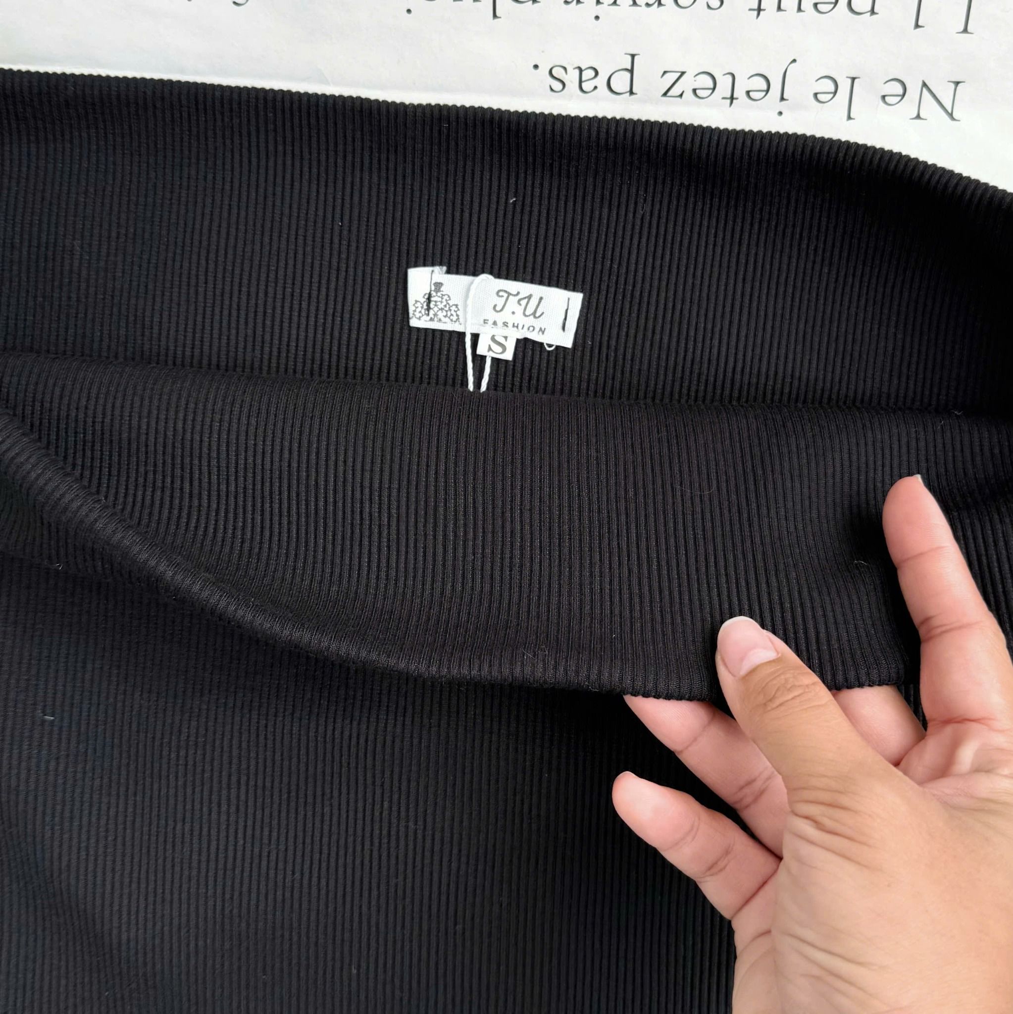 Áo Thun Sọc Ý Thiết Kế TuTu Store Phù Hợp Đi Chơi Dành Cho Nữ - Mã AS618