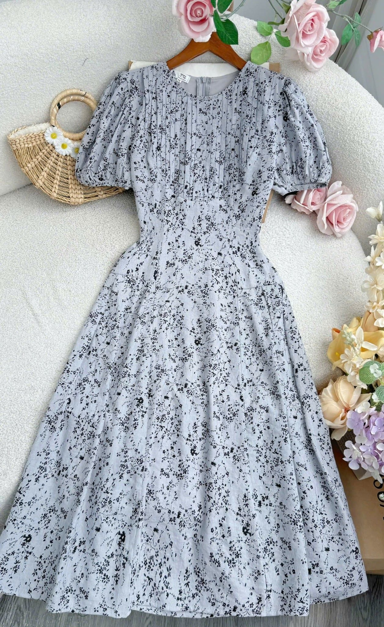 Đầm Hoa Xinh Thiết Kế TutuStore - Mã D570