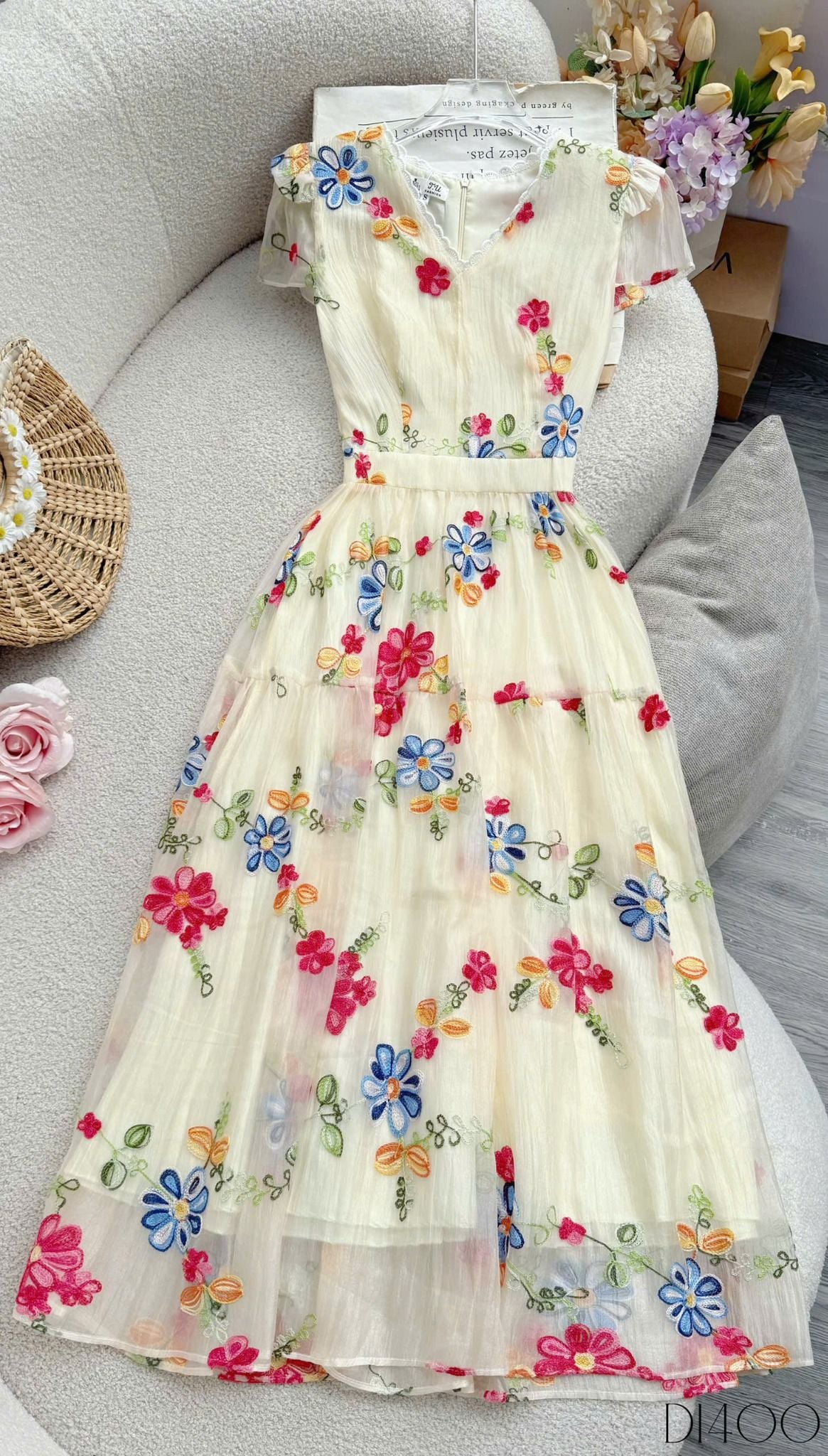 Đầm Tơ Giấy Thêu Thiết Kế TuTu Store Phù Hợp Đi Tiệc - Mã D1400