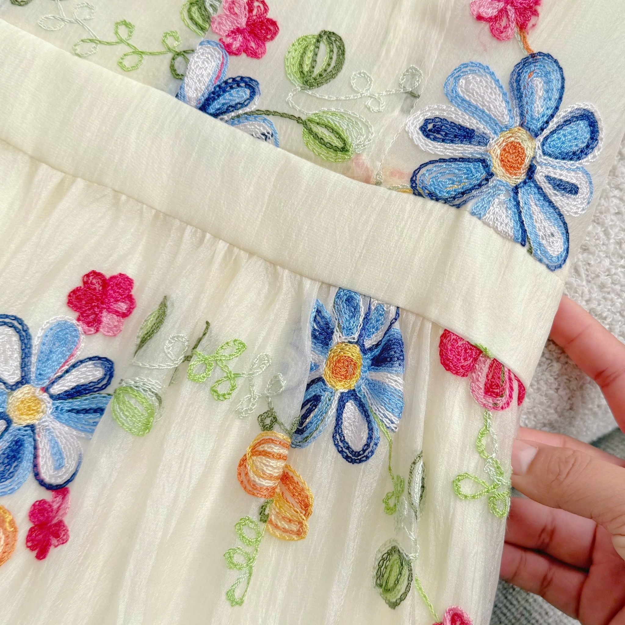 Đầm Tơ Giấy Thêu Thiết Kế TuTu Store Phù Hợp Đi Tiệc - Mã D1400