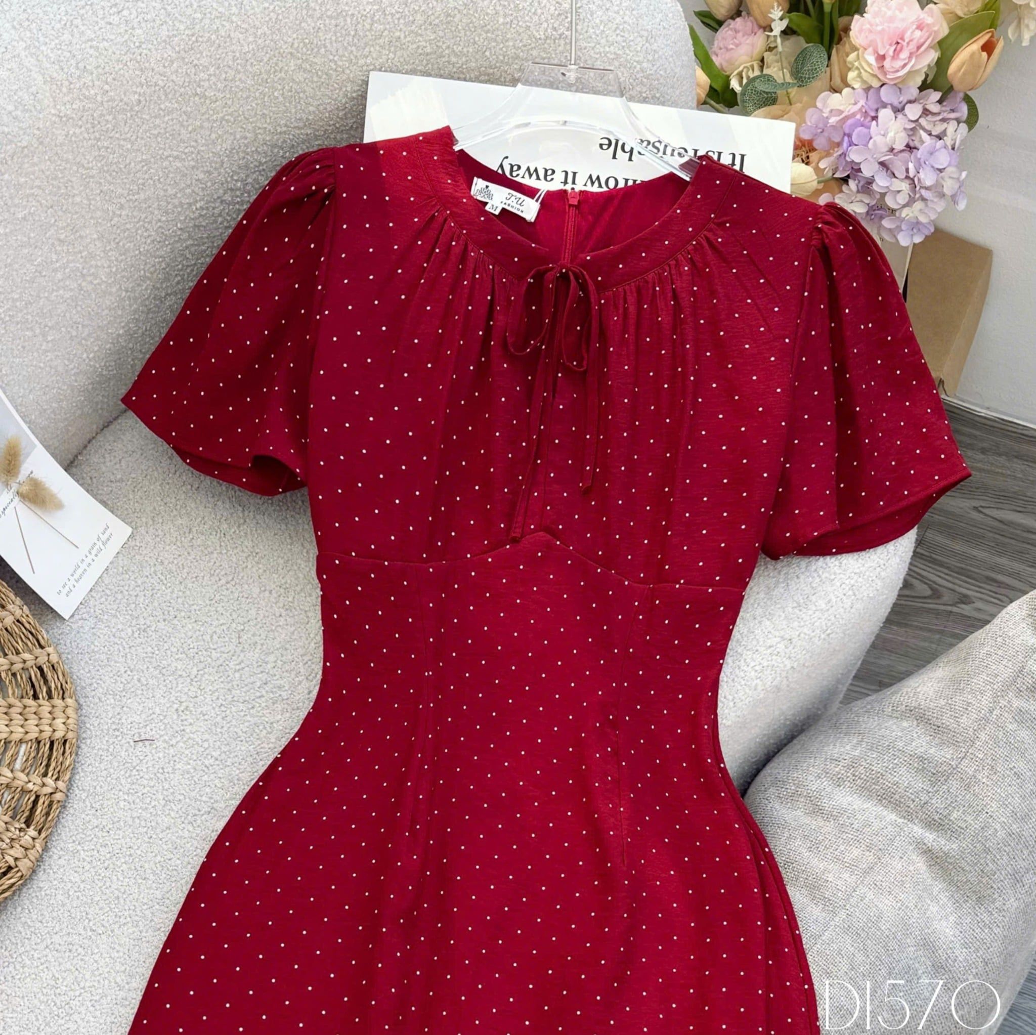 Đầm thiết kế cổ tròn đi chơi TuTu Store - Mã D1570