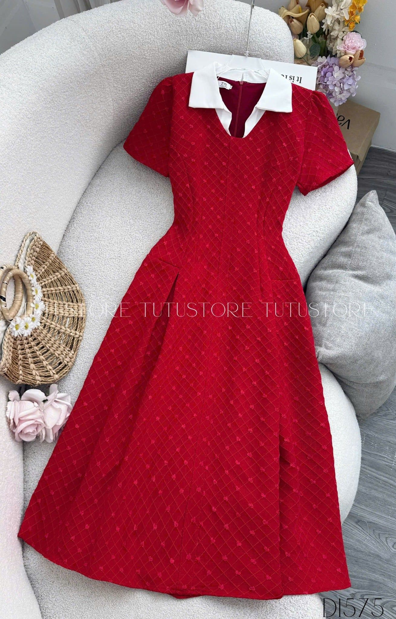 Đầm thiết kế cổ chữ V đi tiệc TuTu Store - Mã D1575