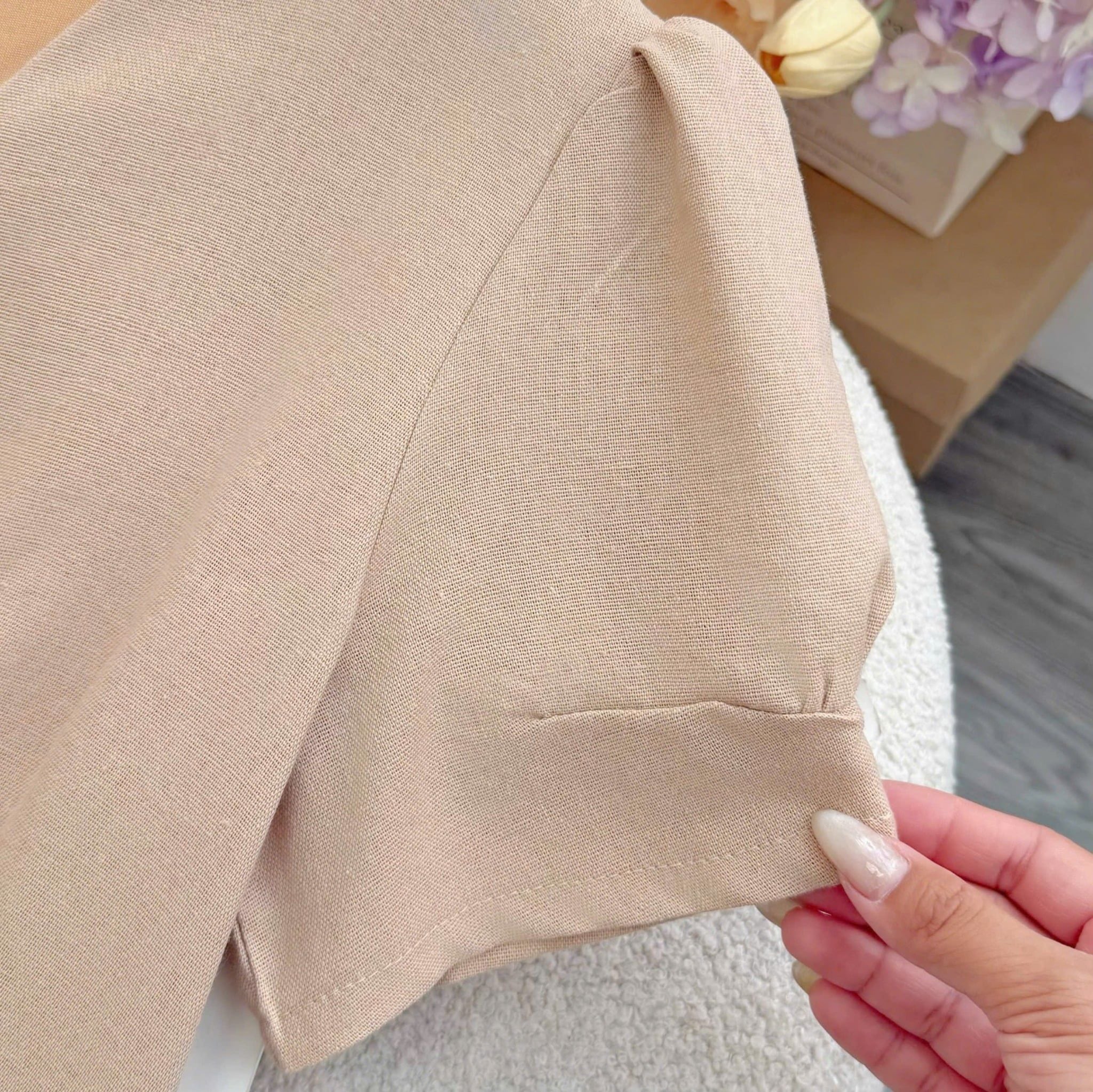 Đầm Thiết Kế Kiểu Cổ Chữ V Tay Bồng Thanh Lịch TuTu Store Mã D1621