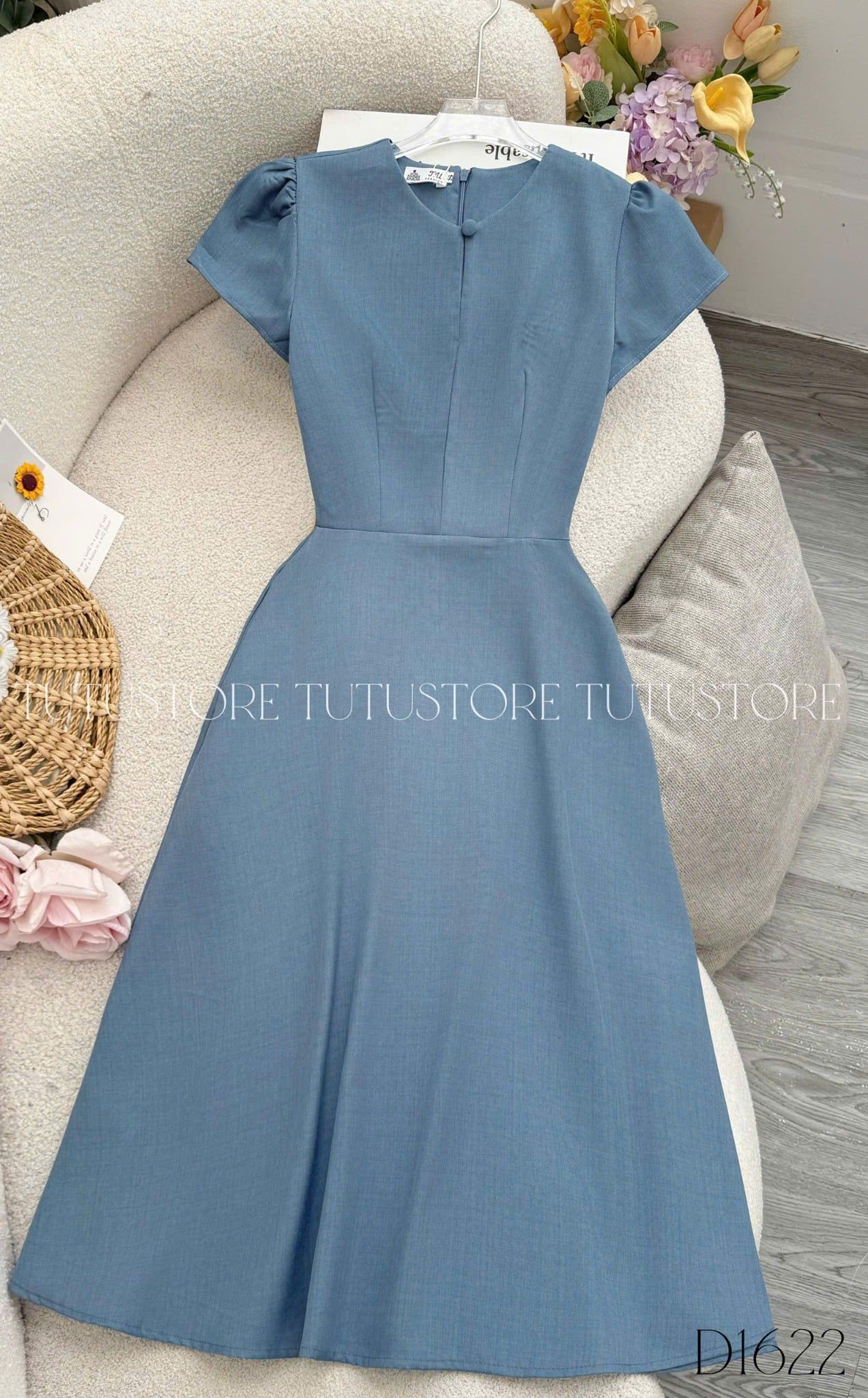 Đầm Thiết Kế Cổ Tròn Dáng Xòe Nhẹ Nhàng Công Sở TuTu Store Mã D1622