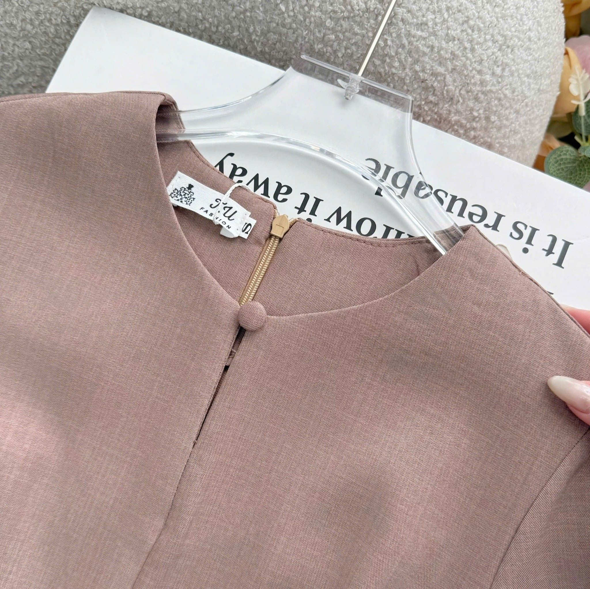 Đầm Thiết Kế Cổ Tròn Dáng Xòe Nhẹ Nhàng Công Sở TuTu Store Mã D1622