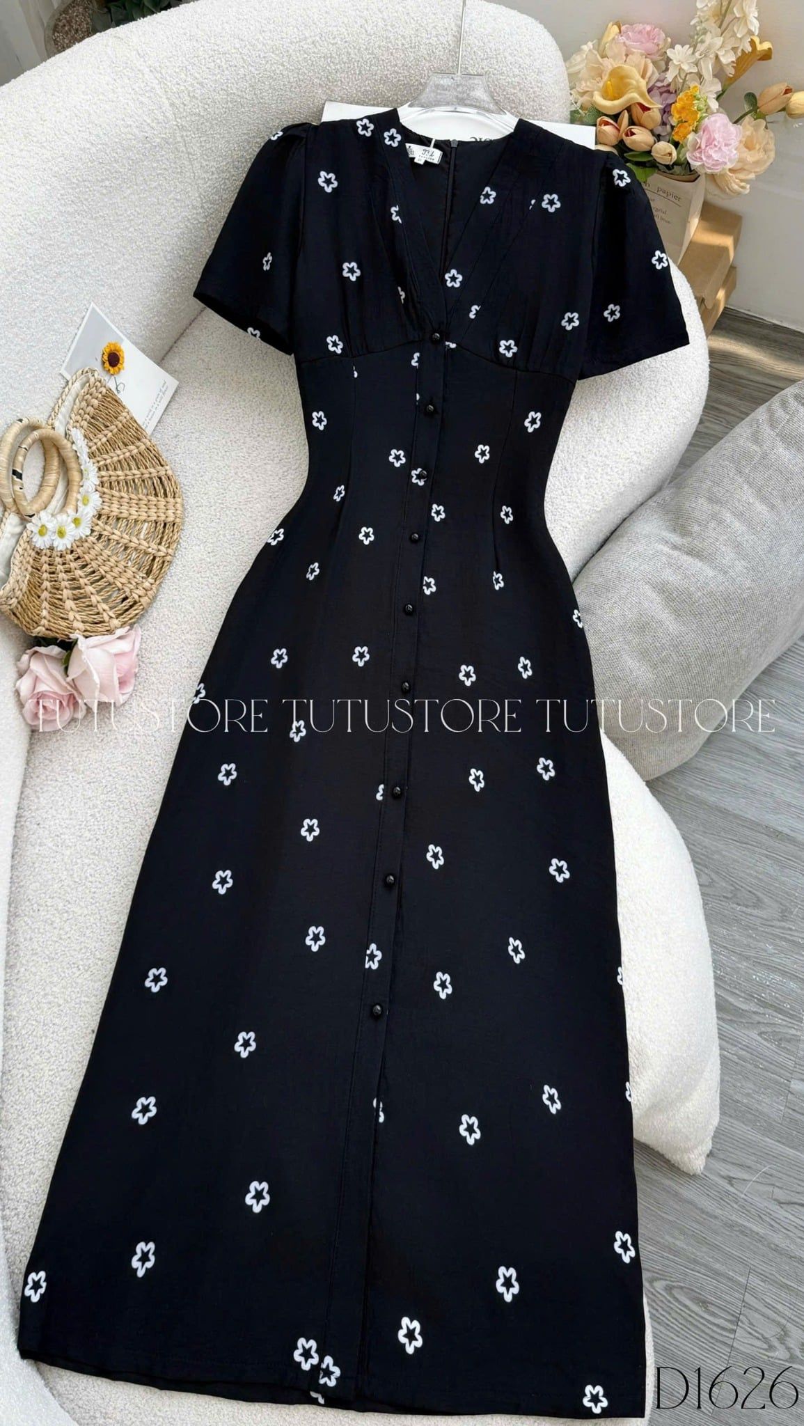 Đầm Xinh Thiết Kế Cổ Tim Hoa Nhí Dáng Dài Đi Chơi TuTu Store Mã D1626
