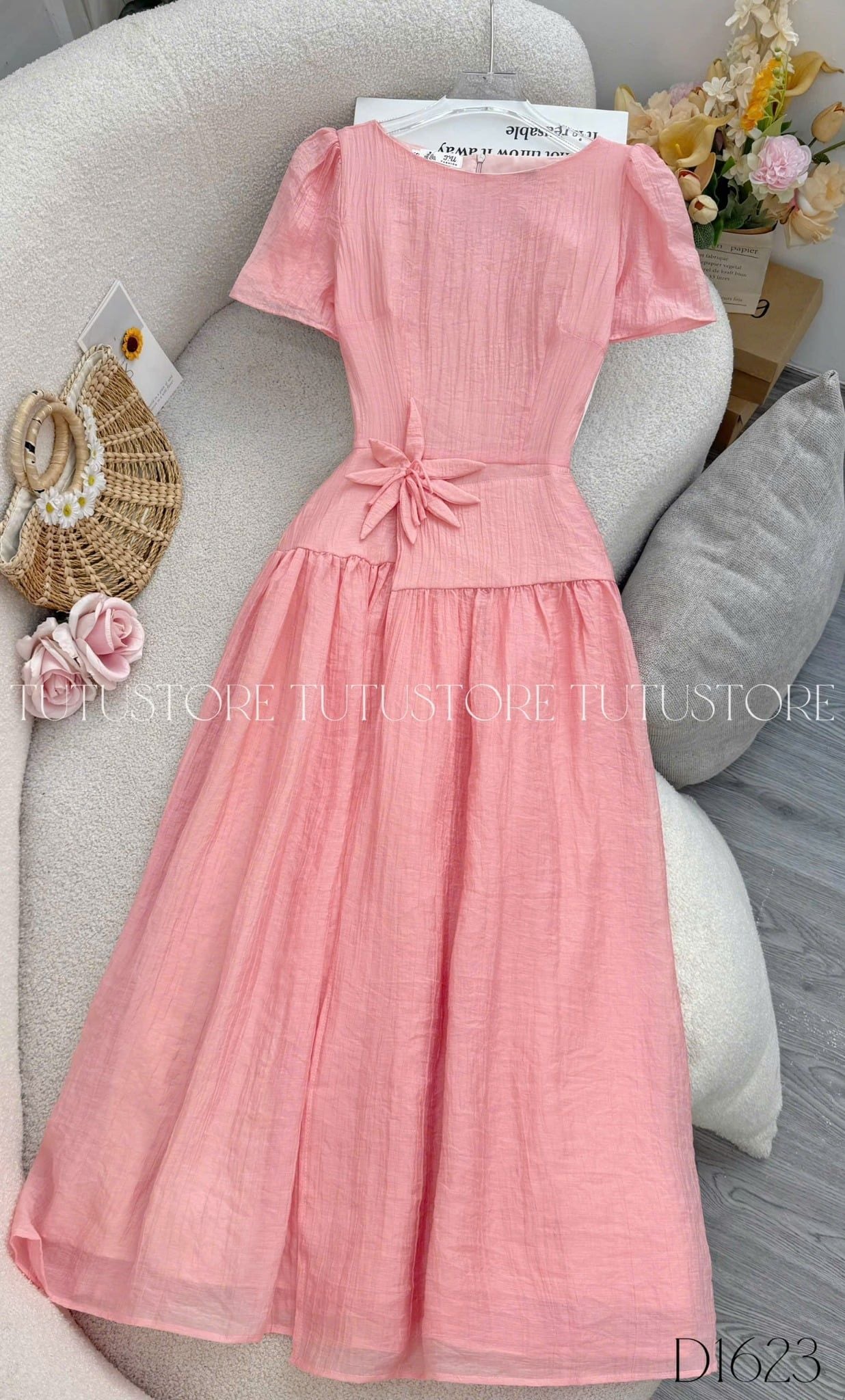 Đầm Xinh Thiết Kế Cổ Tròn Dáng Dài Nhẹ Nhàng Đi Chơi TuTu Store Mã D1623