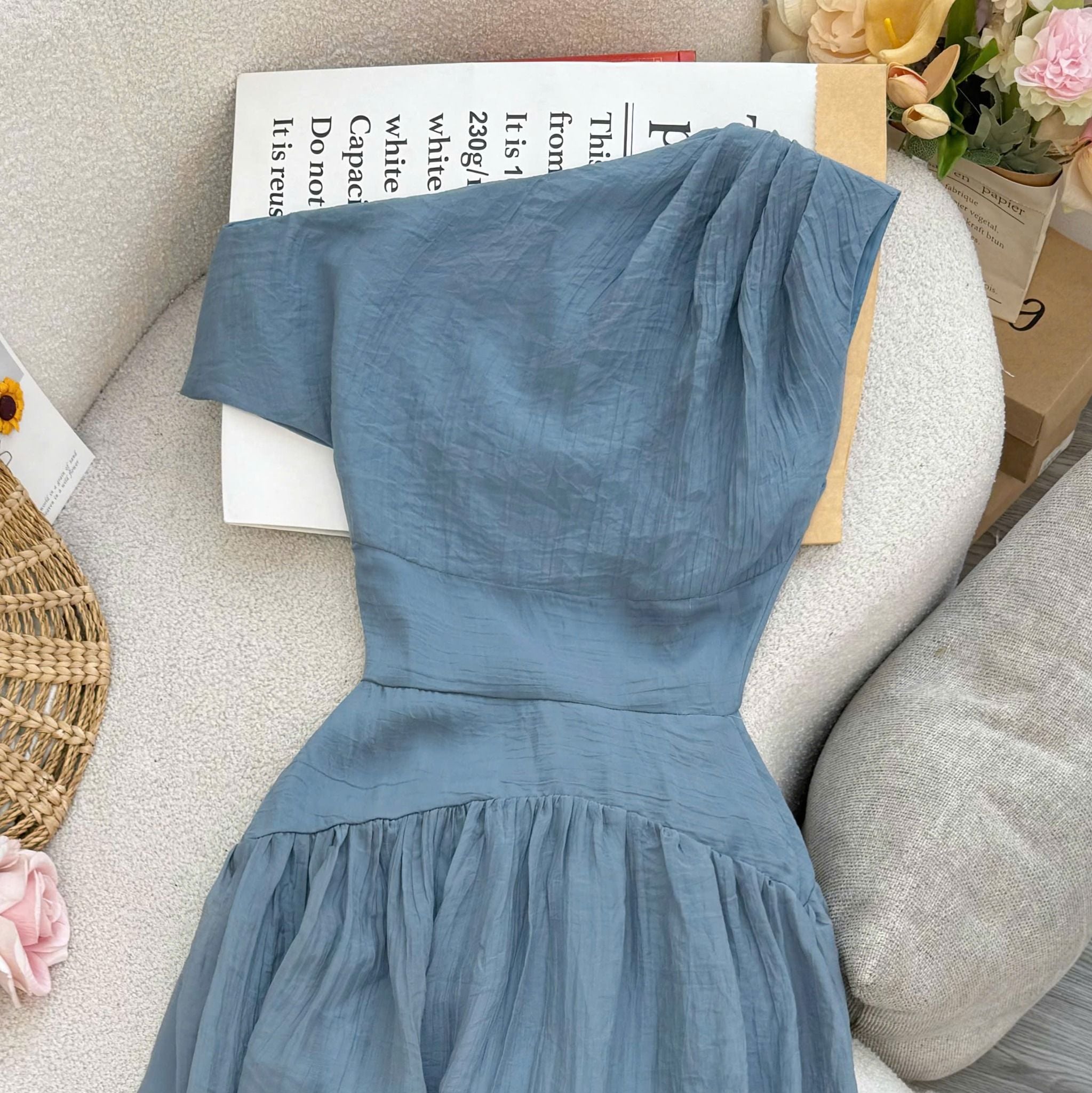 Đầm Thiết Kế Lệch Vai Dáng Xòe Nhẹ Nhàng Đi Chơi TuTu Store Mã D1639