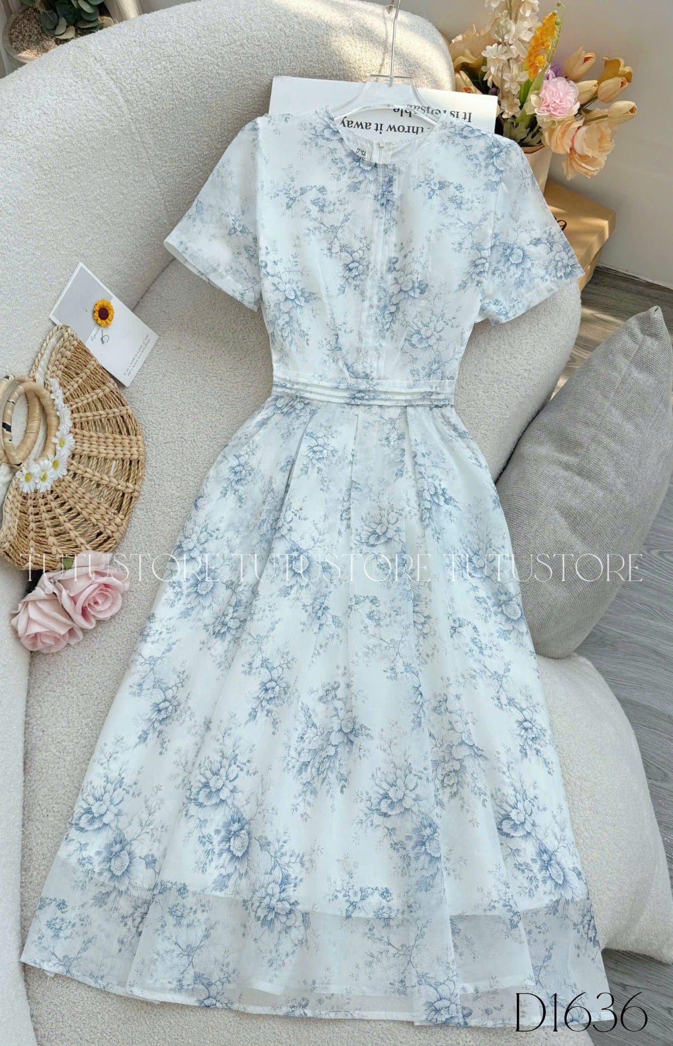Đầm Thiết Kế Cổ Tròn Dáng Xòe Đi Chơi TuTu Store Mã D1636