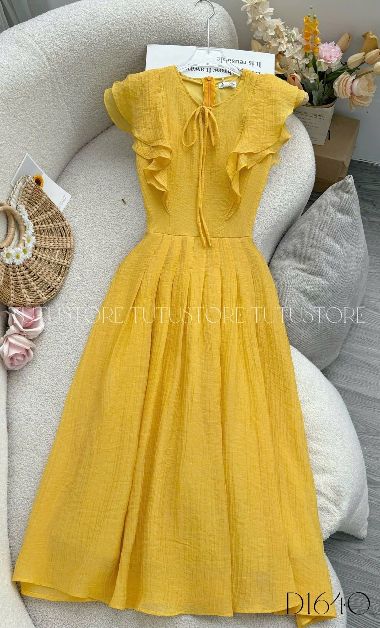 Đầm Thiết Kế Cổ Tròn Bèo Vai Dáng Xòe Tiểu Thư TuTu Store Mã D1640