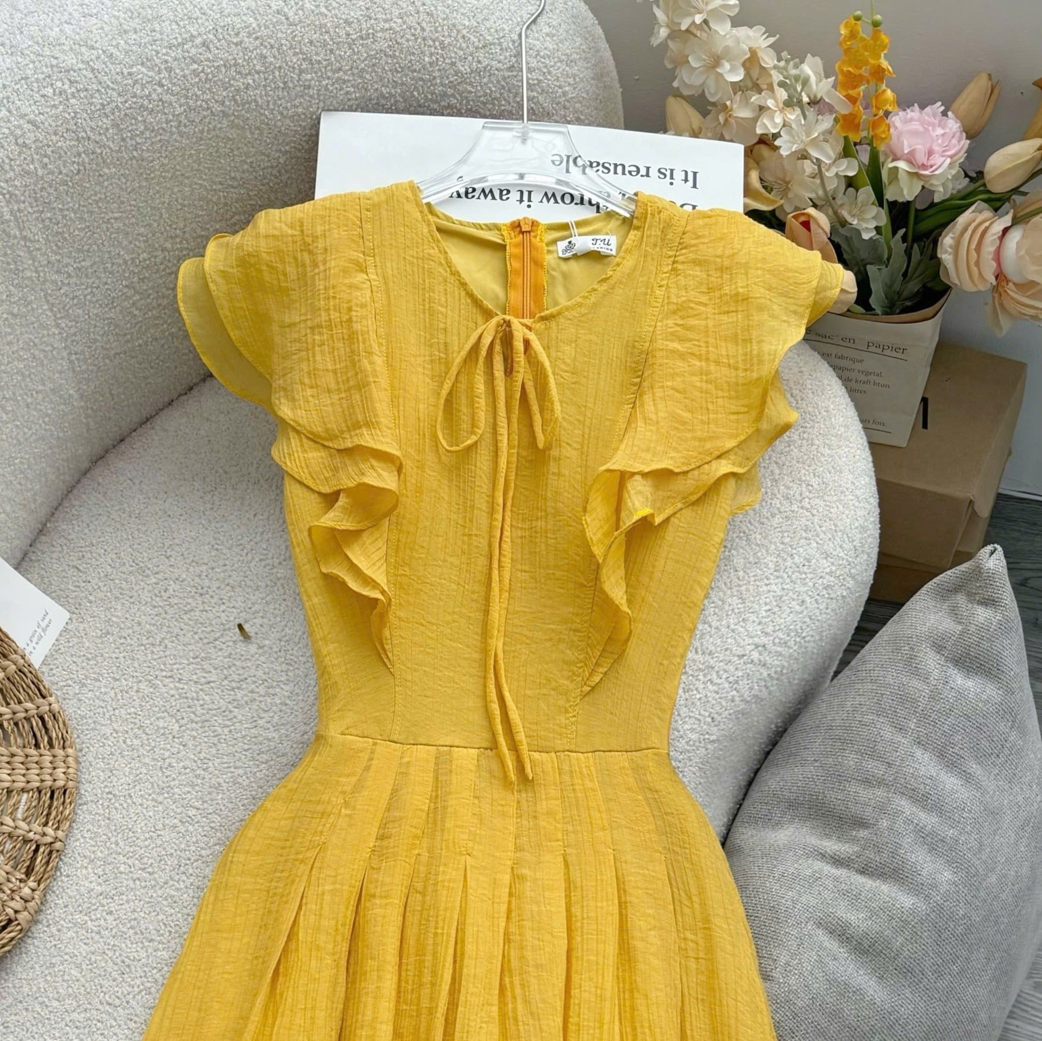 Đầm Thiết Kế Cổ Tròn Bèo Vai Dáng Xòe Tiểu Thư TuTu Store Mã D1640