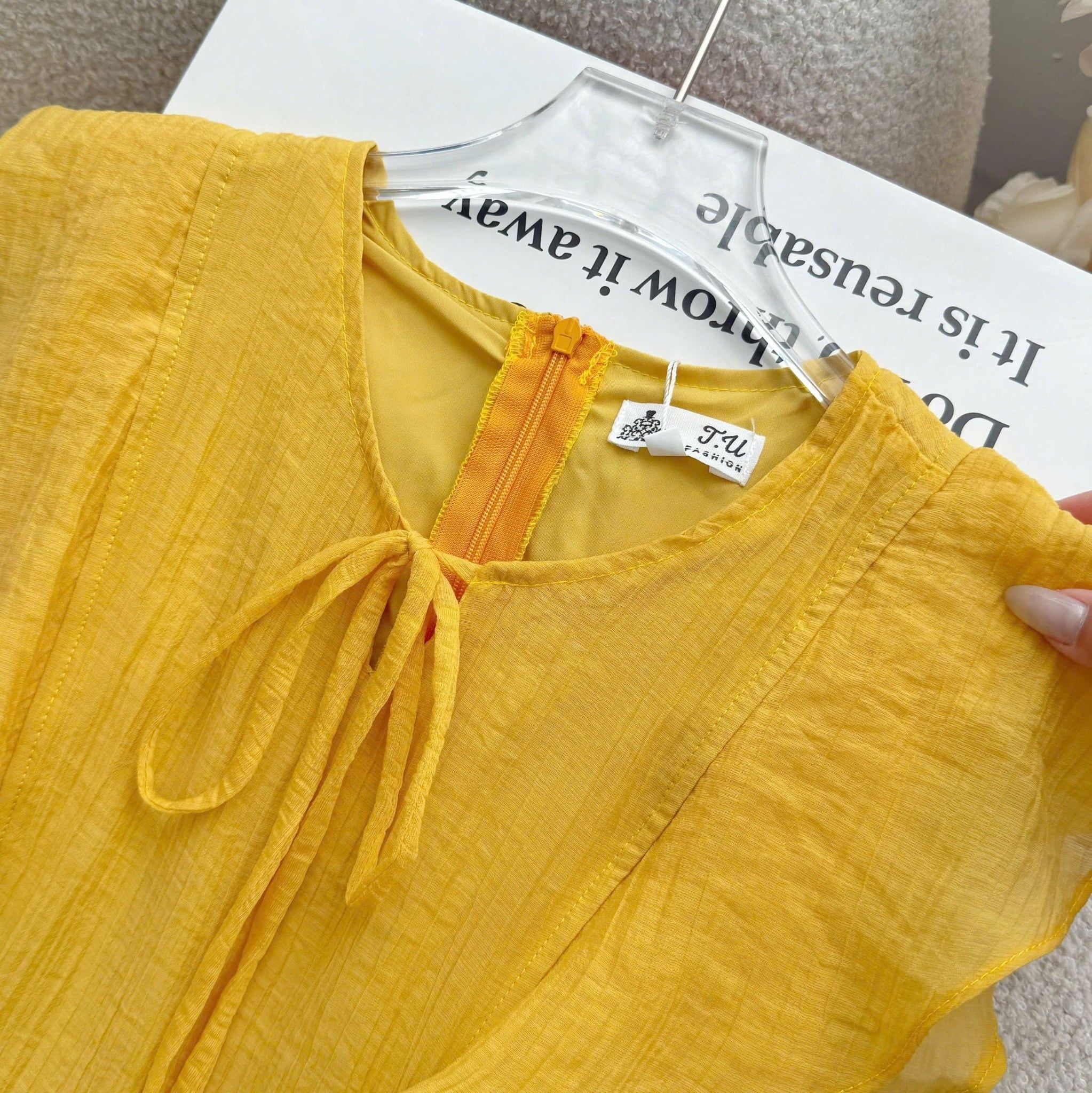 Đầm Thiết Kế Cổ Tròn Bèo Vai Dáng Xòe Tiểu Thư TuTu Store Mã D1640