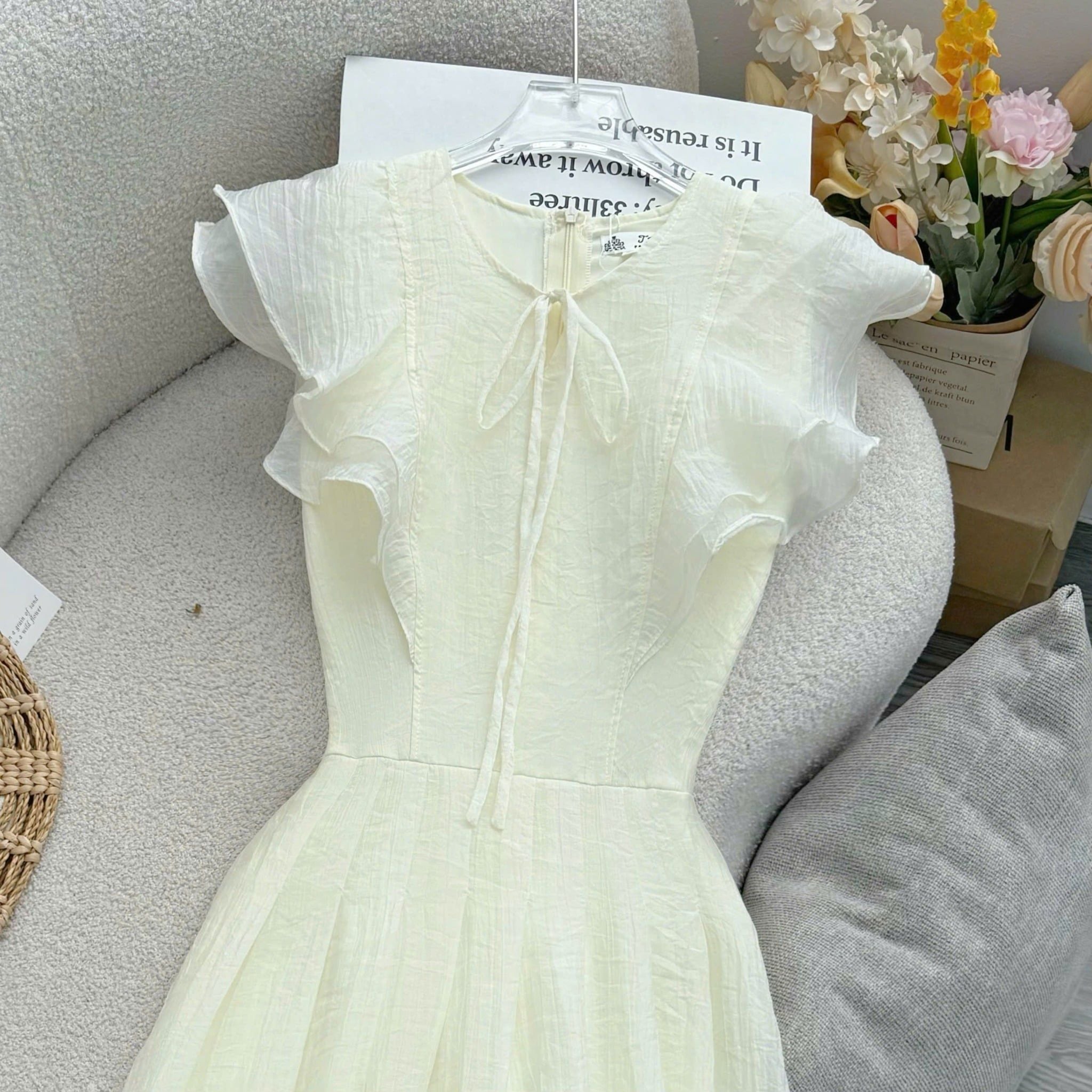 Đầm Thiết Kế Cổ Tròn Bèo Vai Dáng Xòe Tiểu Thư TuTu Store Mã D1640