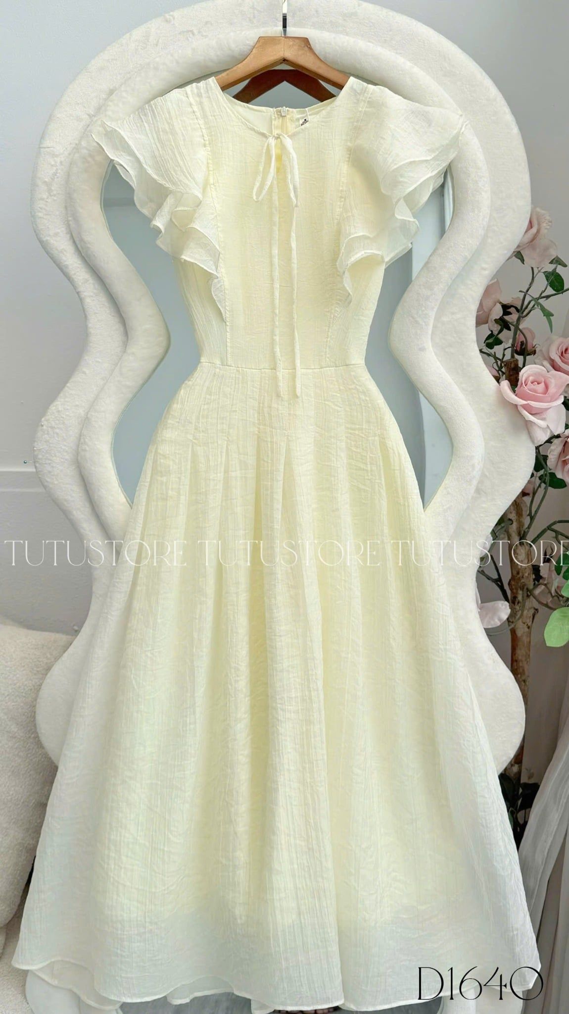 Đầm Thiết Kế Cổ Tròn Bèo Vai Dáng Xòe Tiểu Thư TuTu Store Mã D1640