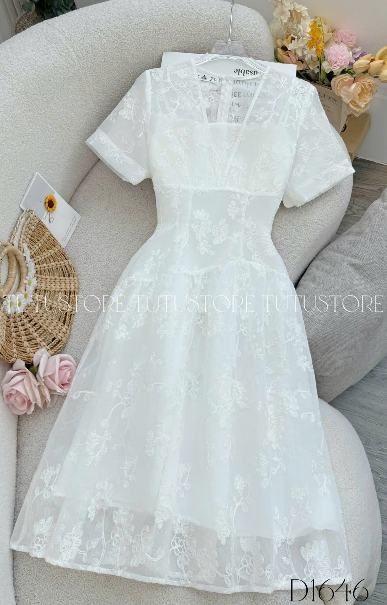 Đầm Xinh Thiết Kế Cổ Tim Dáng Xòe Nhẹ Nhàng Tiểu Thư TuTu Store Mã D1646