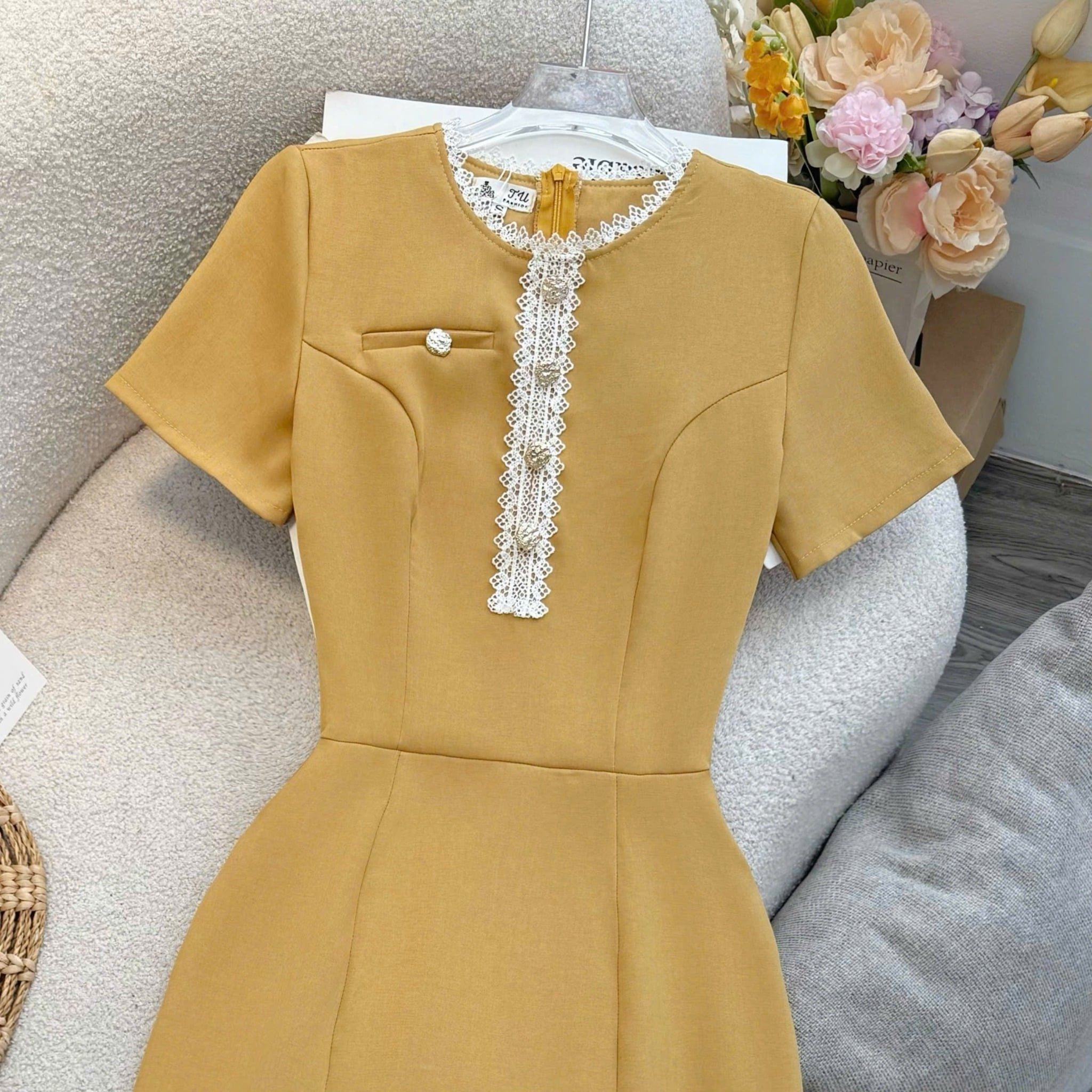 Đầm Thiết Kế Cổ Tròn Viền Ren Tiểu Thư Đi Tiệc TuTu Store Mã D1651