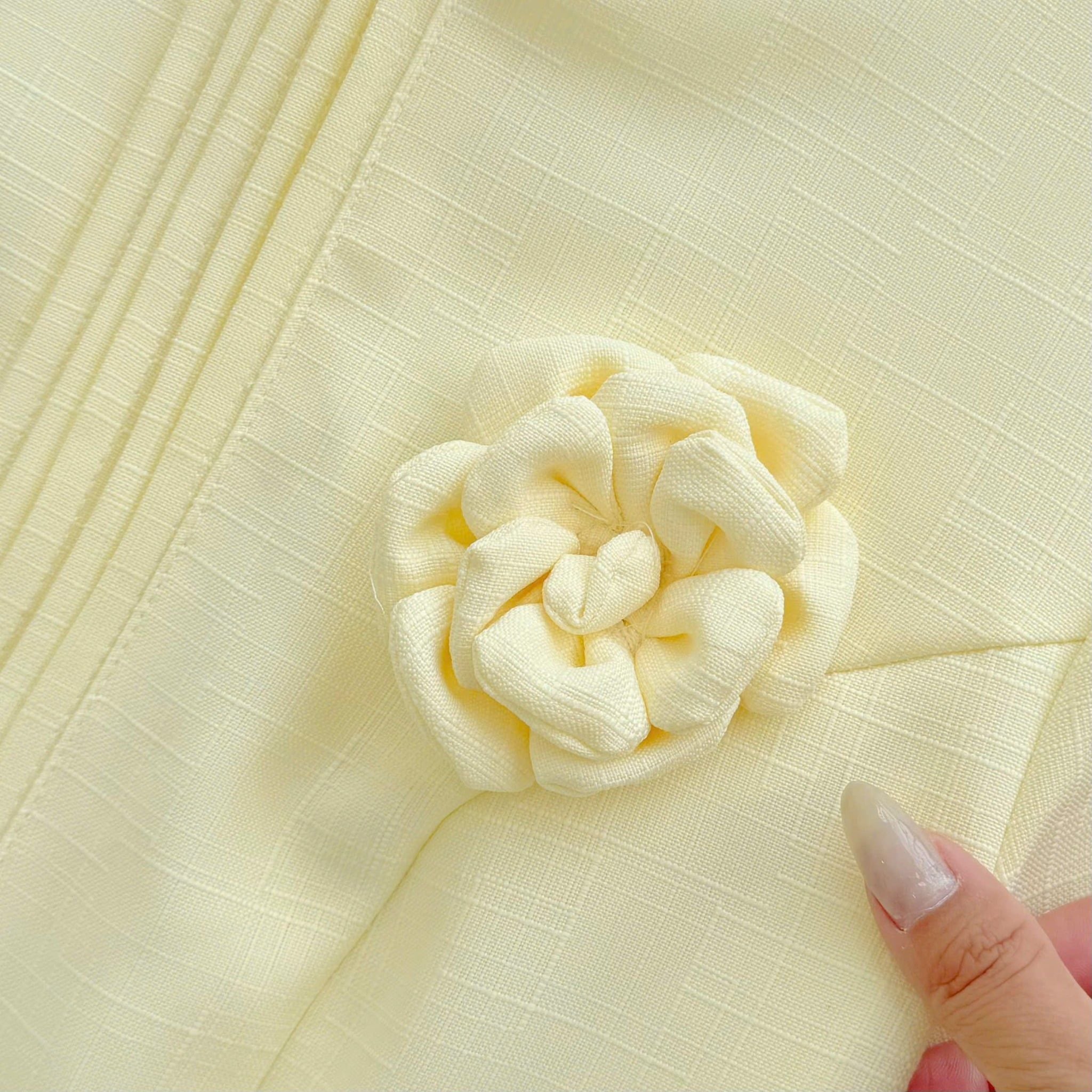 Đầm Thiết Kế Cổ Tròn Đính Hoa Dáng Ngắn Đi Tiệc TuTu Store Mã D1649