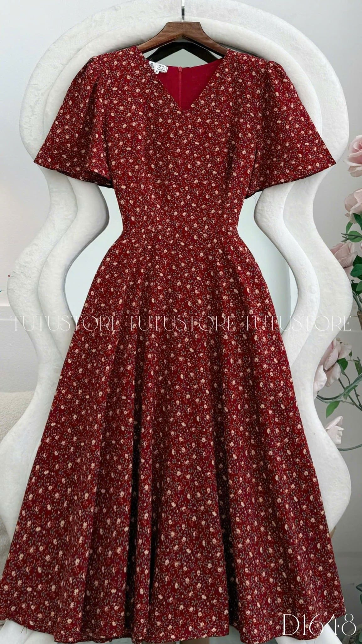 Đầm Thiết Kế Cổ Tim Dáng Xòe Hoa Nhí Đi Chơi TuTu Store Mã D1648