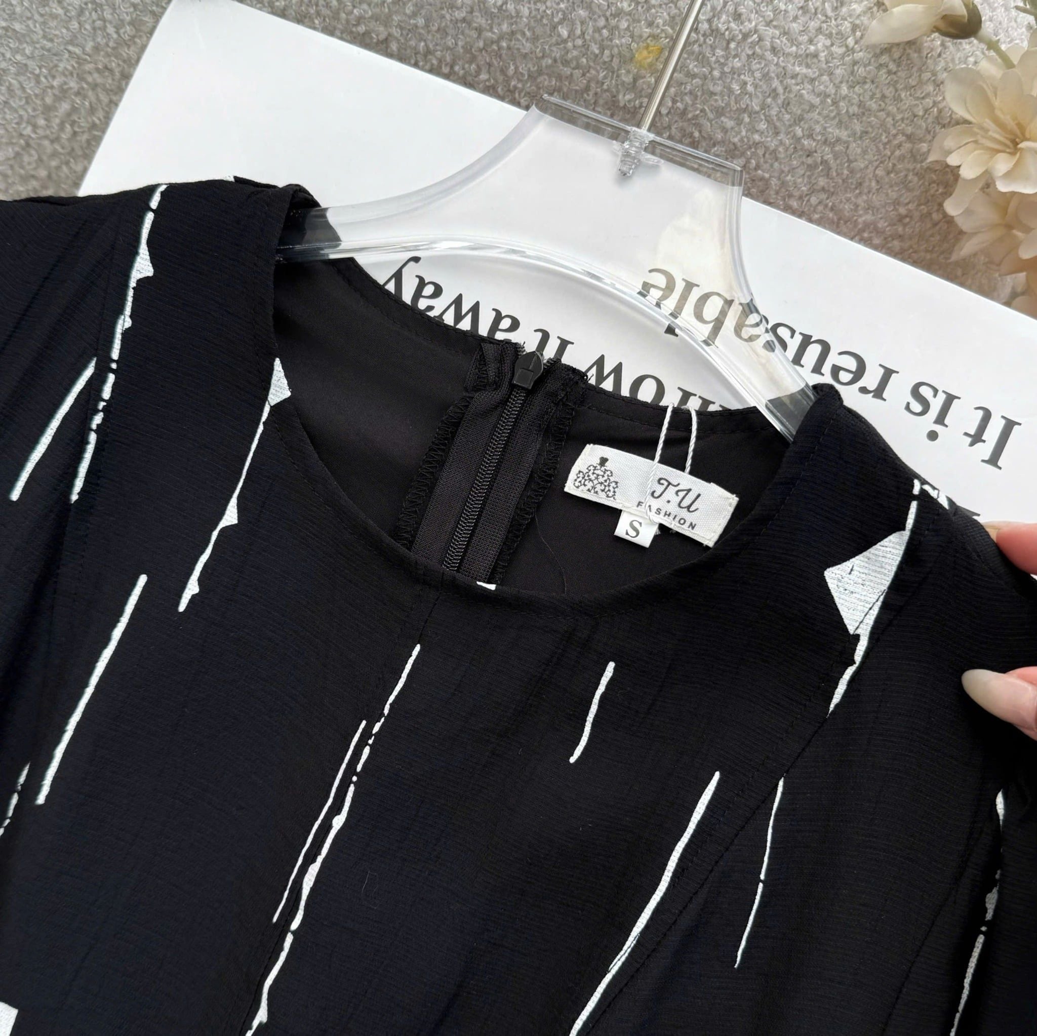 Đầm Thiết Kế Dáng Chữ A Tay Bồng Đi Tiệc TuTu Store Mã D1655