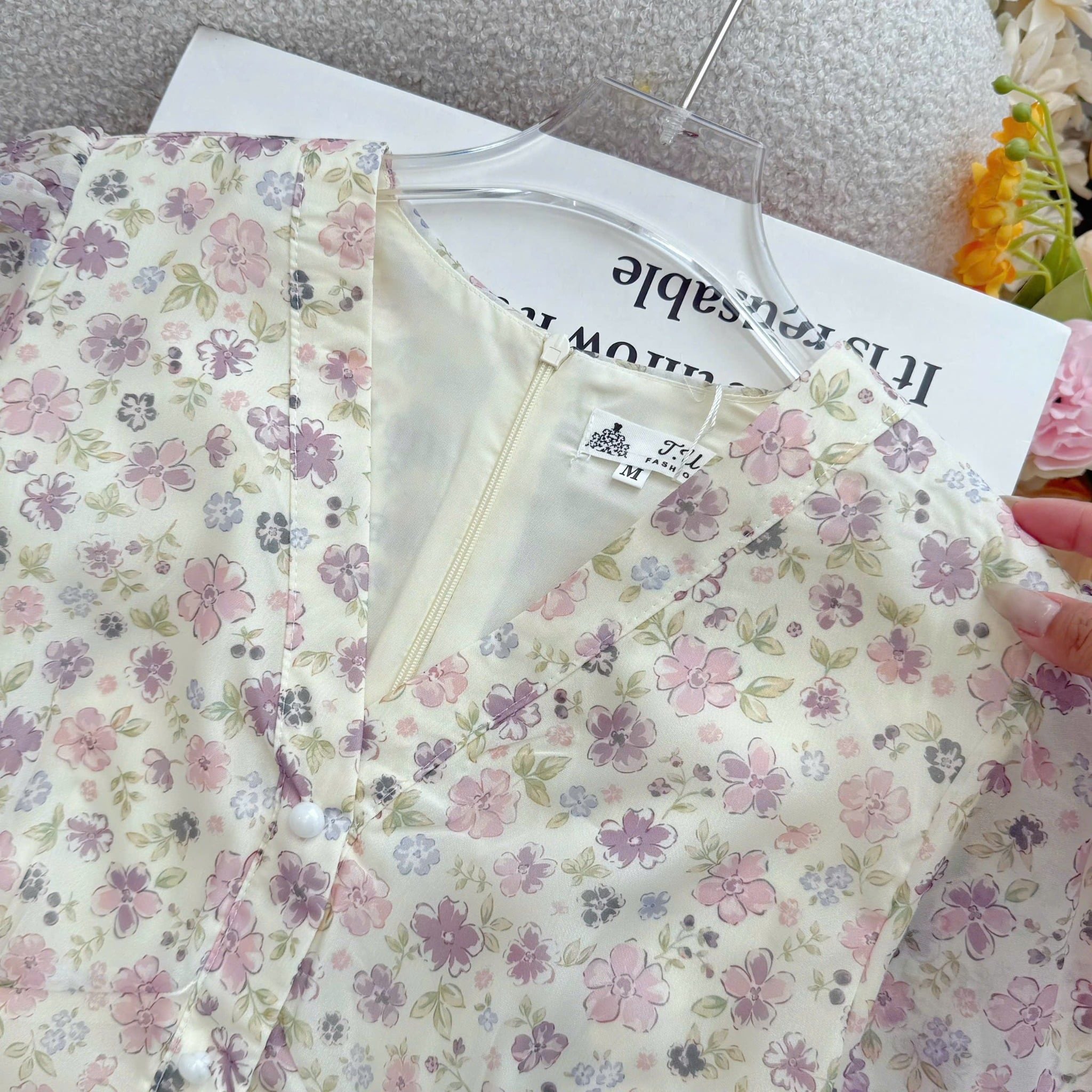Đầm Thiết Kế Cổ V Dáng Dài Hoa Nhí Đi Chơi TuTu Store Mã D1667
