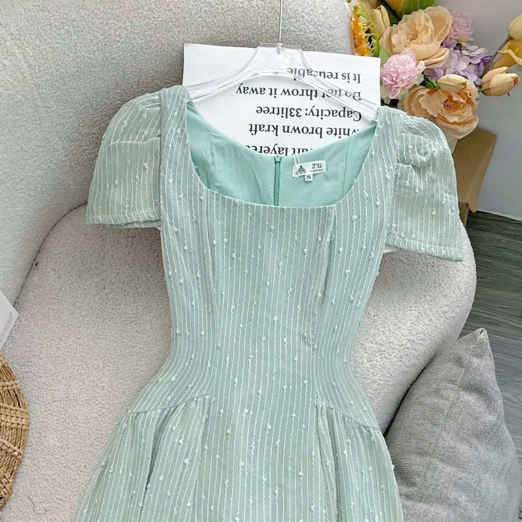Đầm Thiết Kế Cổ Vuông Dáng Dài Đi Chơi TuTu Store Mã D1644