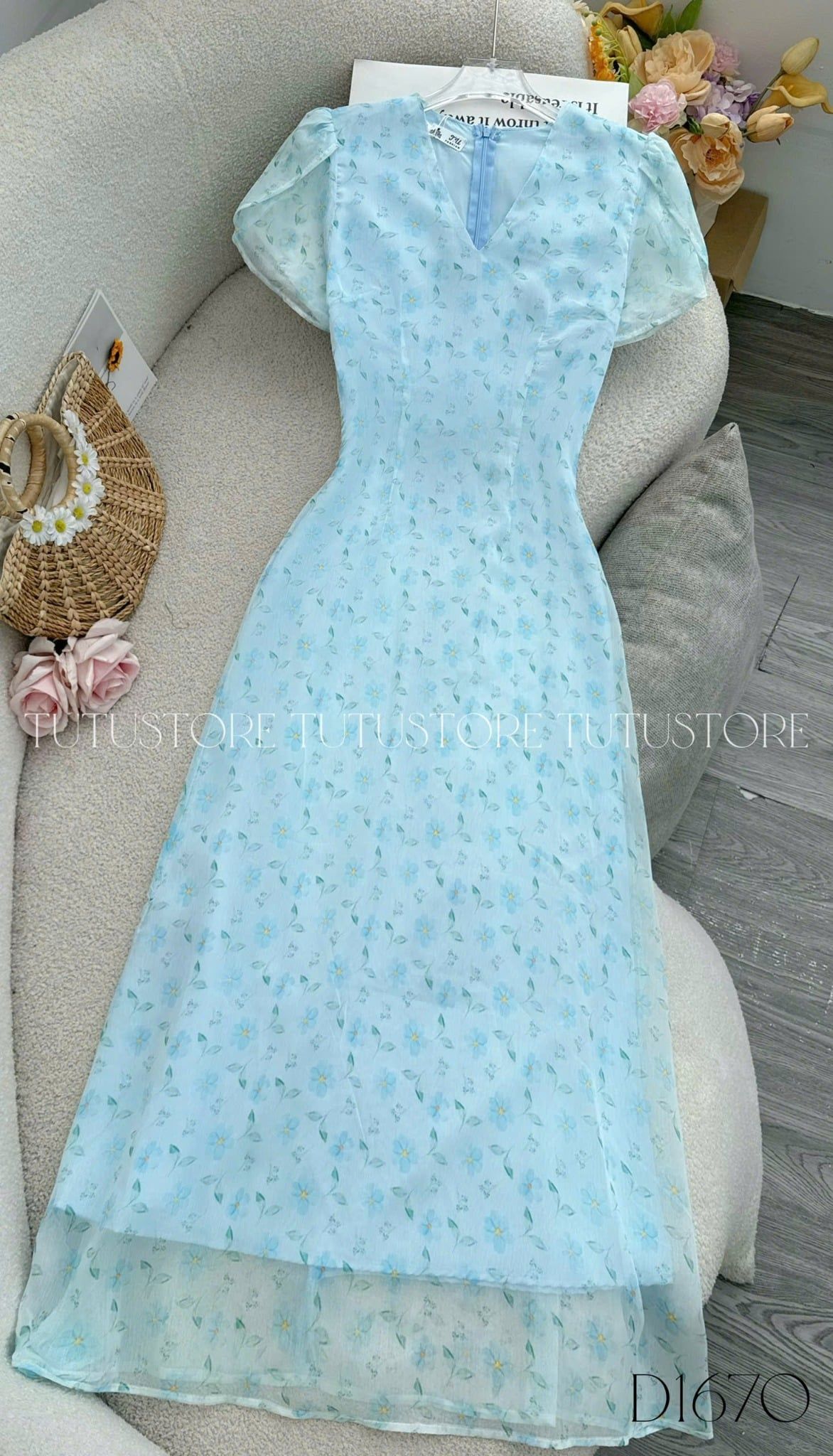 Đầm Thiết Kế Cổ V Dáng Dài Hoa Nhí Đi Chơi TuTu Store Mã D1670