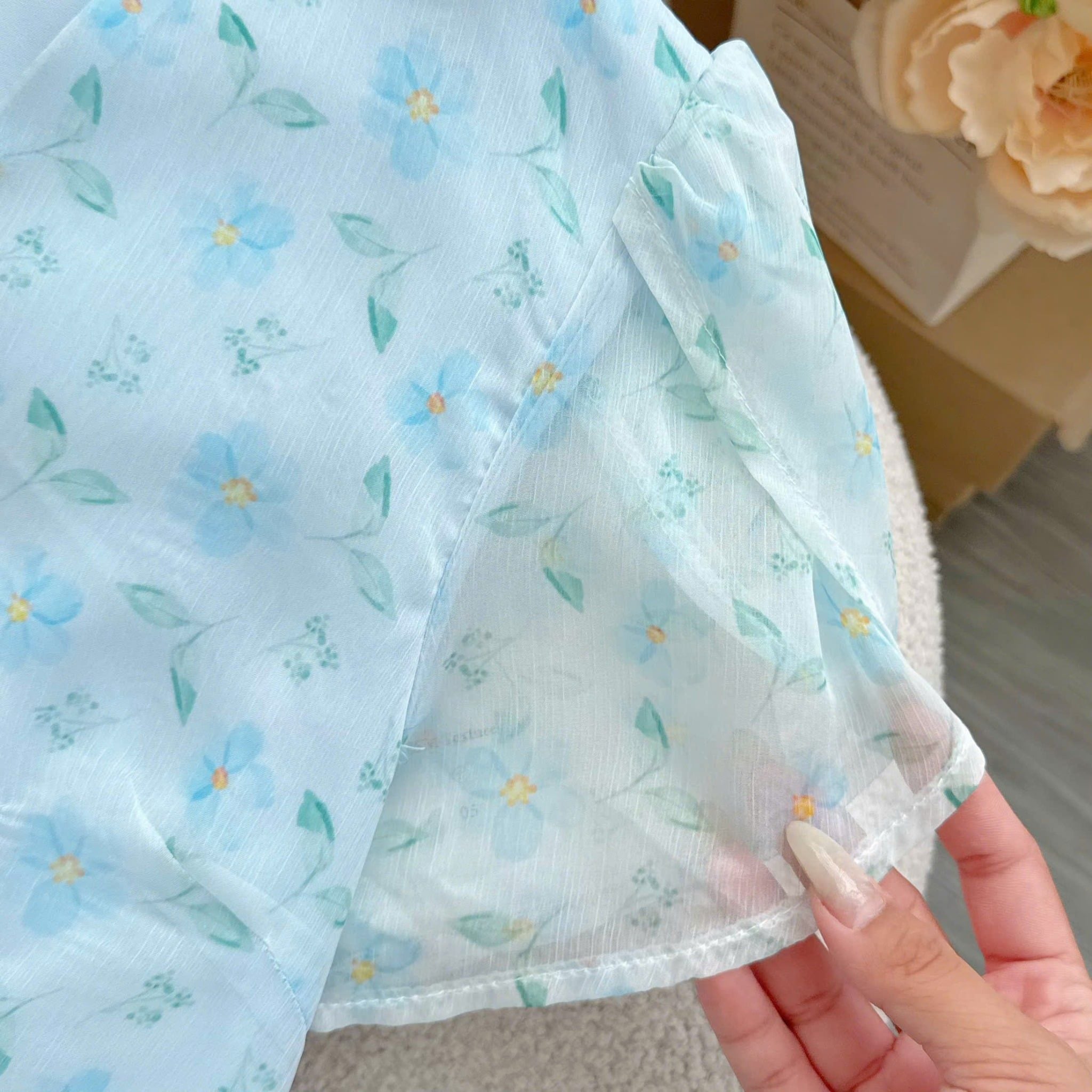 Đầm Thiết Kế Cổ V Dáng Dài Hoa Nhí Đi Chơi TuTu Store Mã D1670