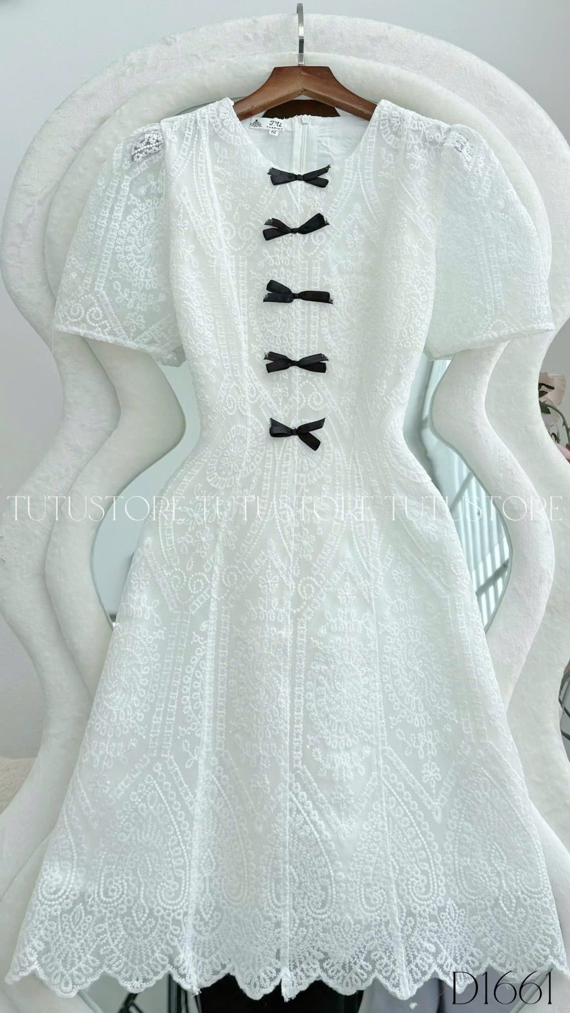 Đầm Thiết Kế Cổ Tròn Đính Nơ Thanh Lịch Đi Tiệc TuTu Store Mã D1661