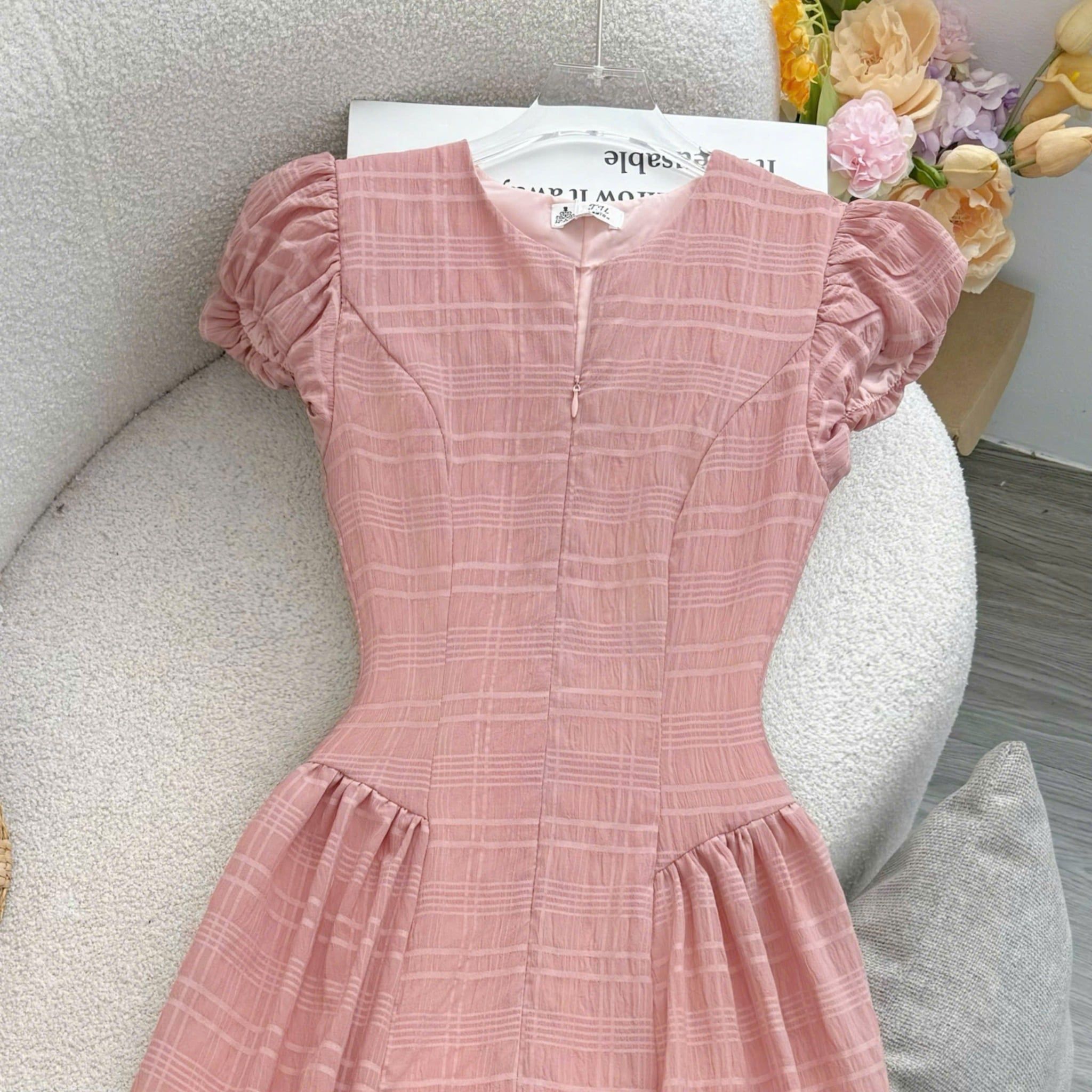 Đầm Thiết Kế Cổ V Dáng Xòe Đi Chơi TuTu Store Mã D1659