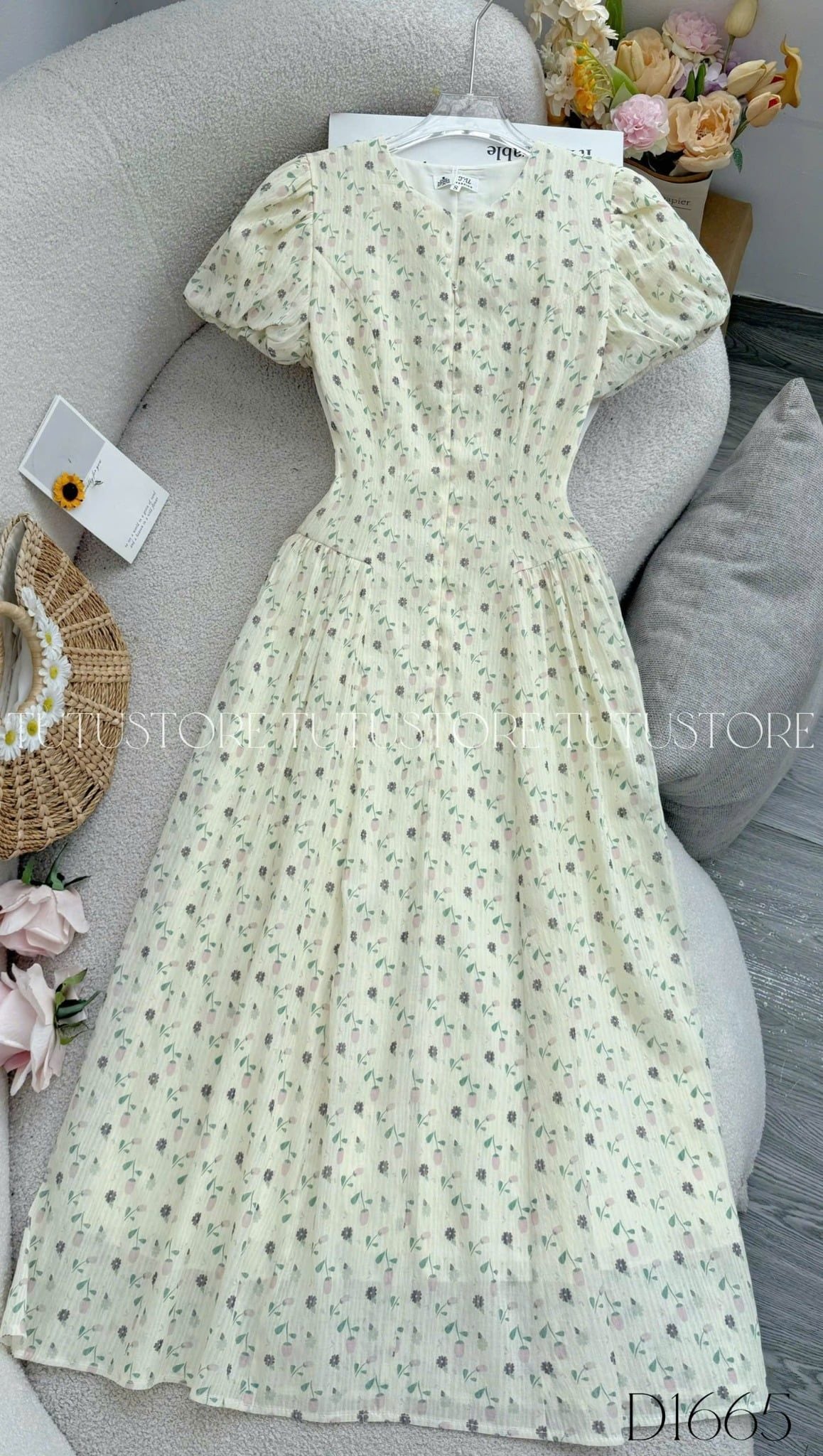 Đầm Thiết Kế Tay Bồng Dáng Xòe Hoa Nhí Đi Chơi TuTu Store Mã D1665