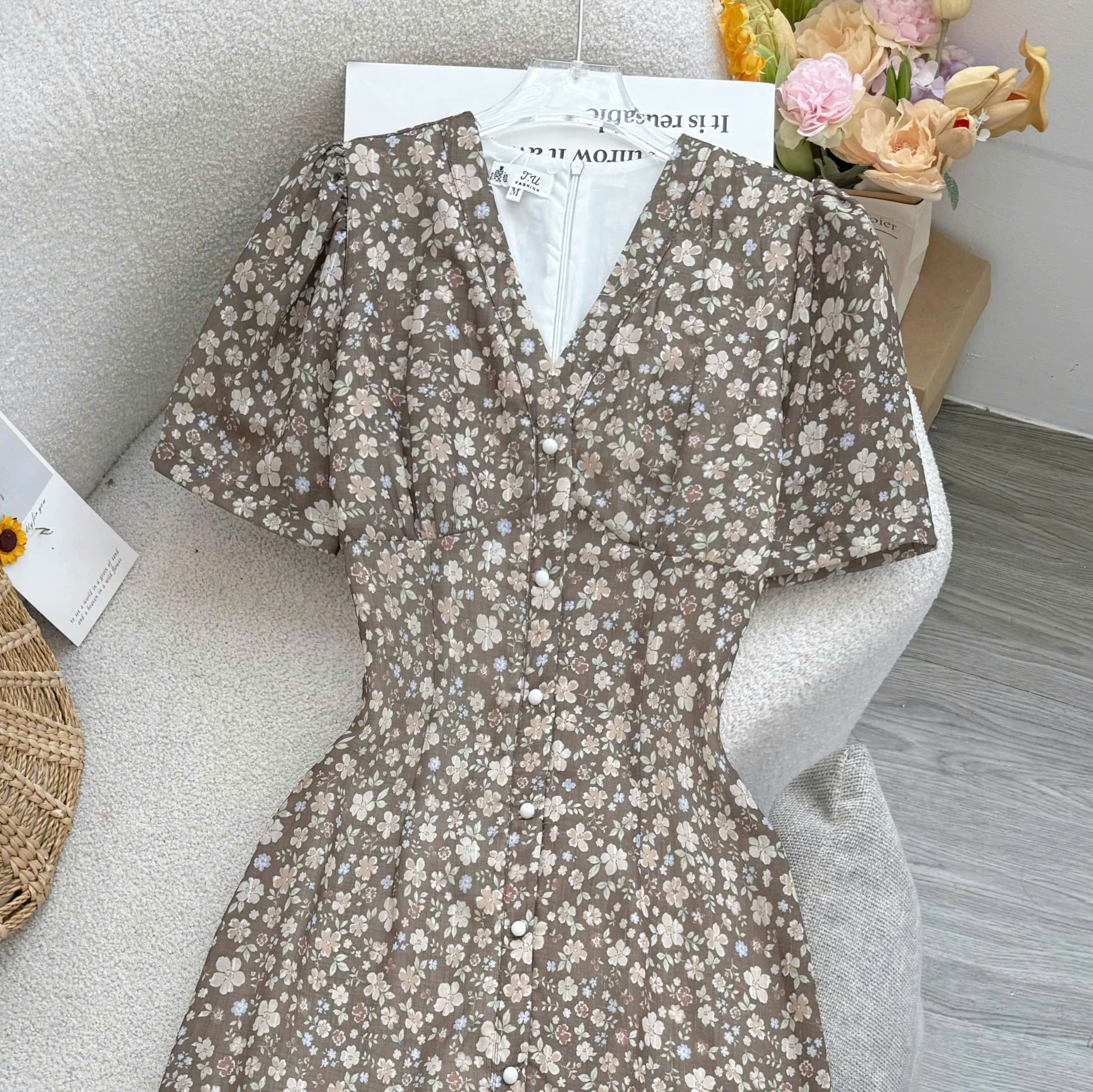 Đầm Thiết Kế Cổ V Dáng Dài Hoa Nhí Đi Chơi TuTu Store Mã D1676