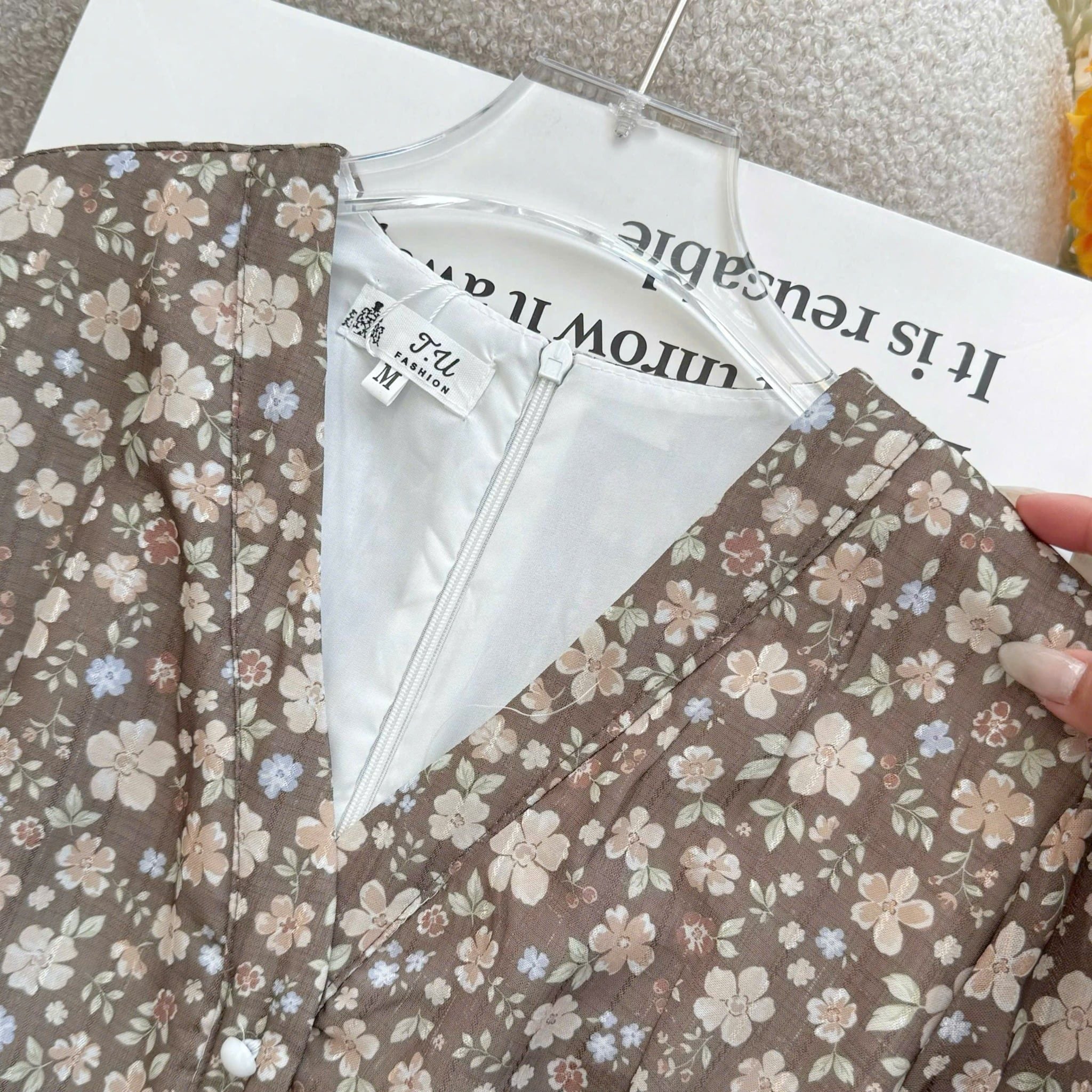 Đầm Thiết Kế Cổ V Dáng Dài Hoa Nhí Đi Chơi TuTu Store Mã D1676