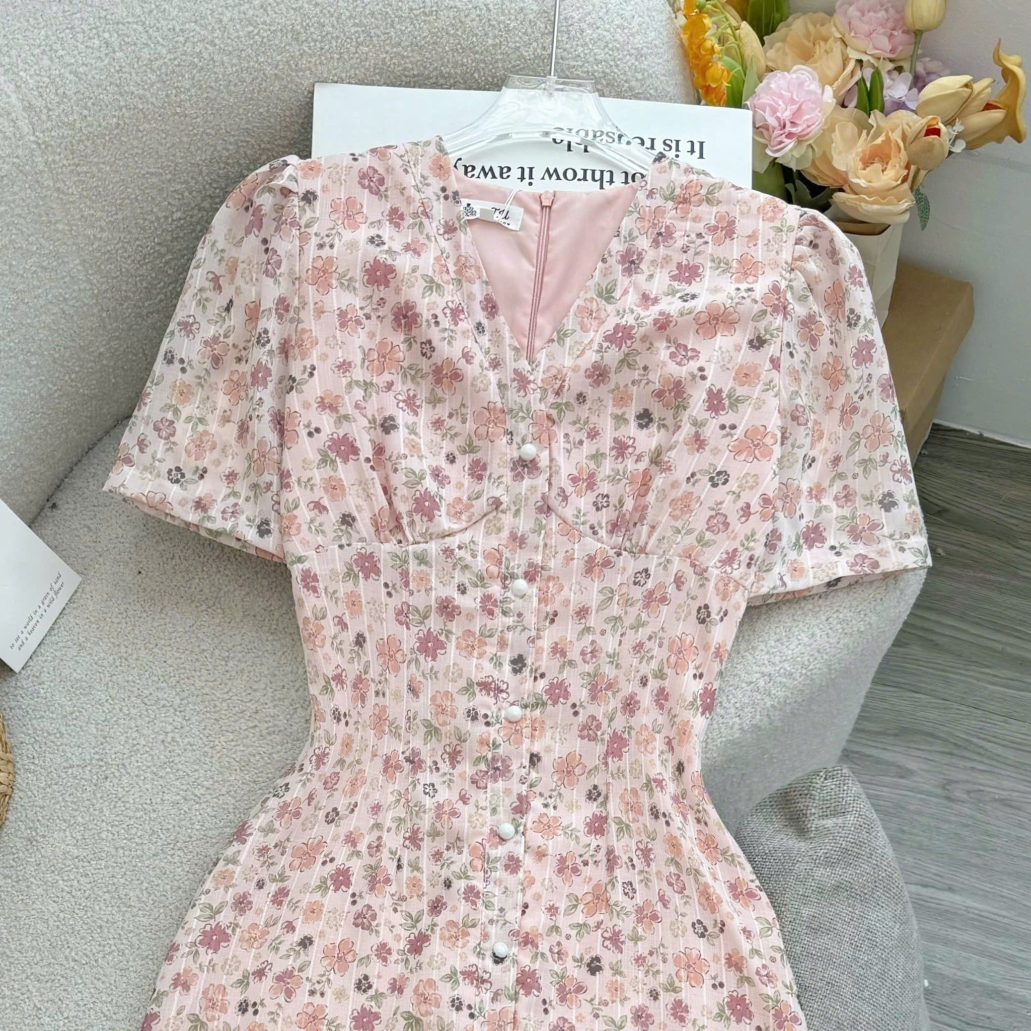 Đầm Thiết Kế Cổ V Dáng Dài Hoa Nhí Đi Chơi TuTu Store Mã D1676