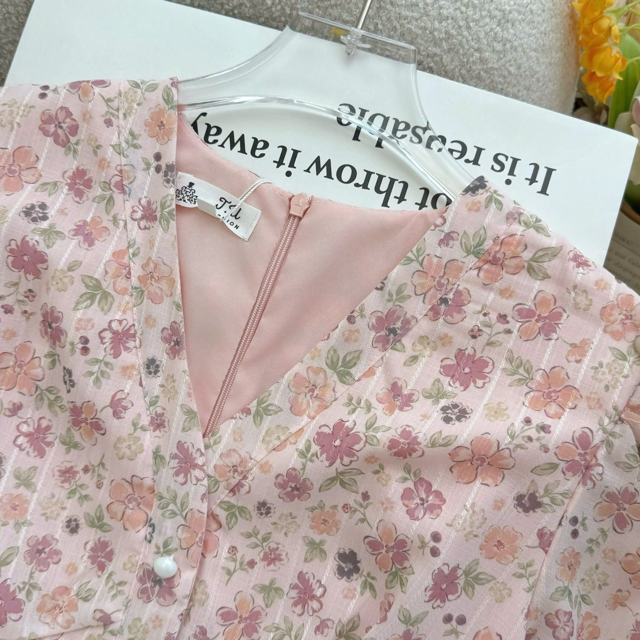 Đầm Thiết Kế Cổ V Dáng Dài Hoa Nhí Đi Chơi TuTu Store Mã D1676