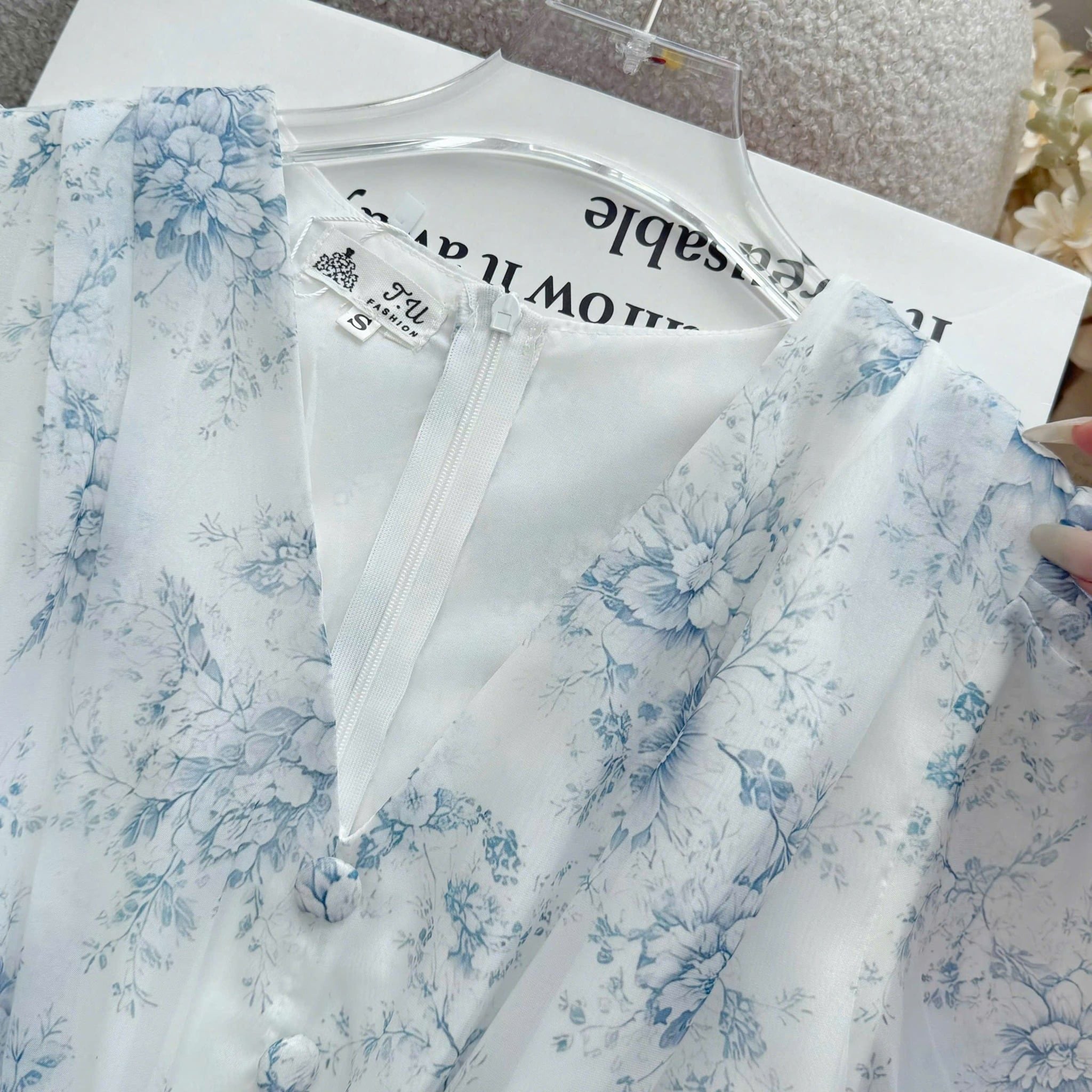 Đầm Voan Thiết Kế Cổ V Tay Dài Đi Chơi TuTu Store Mã D1683