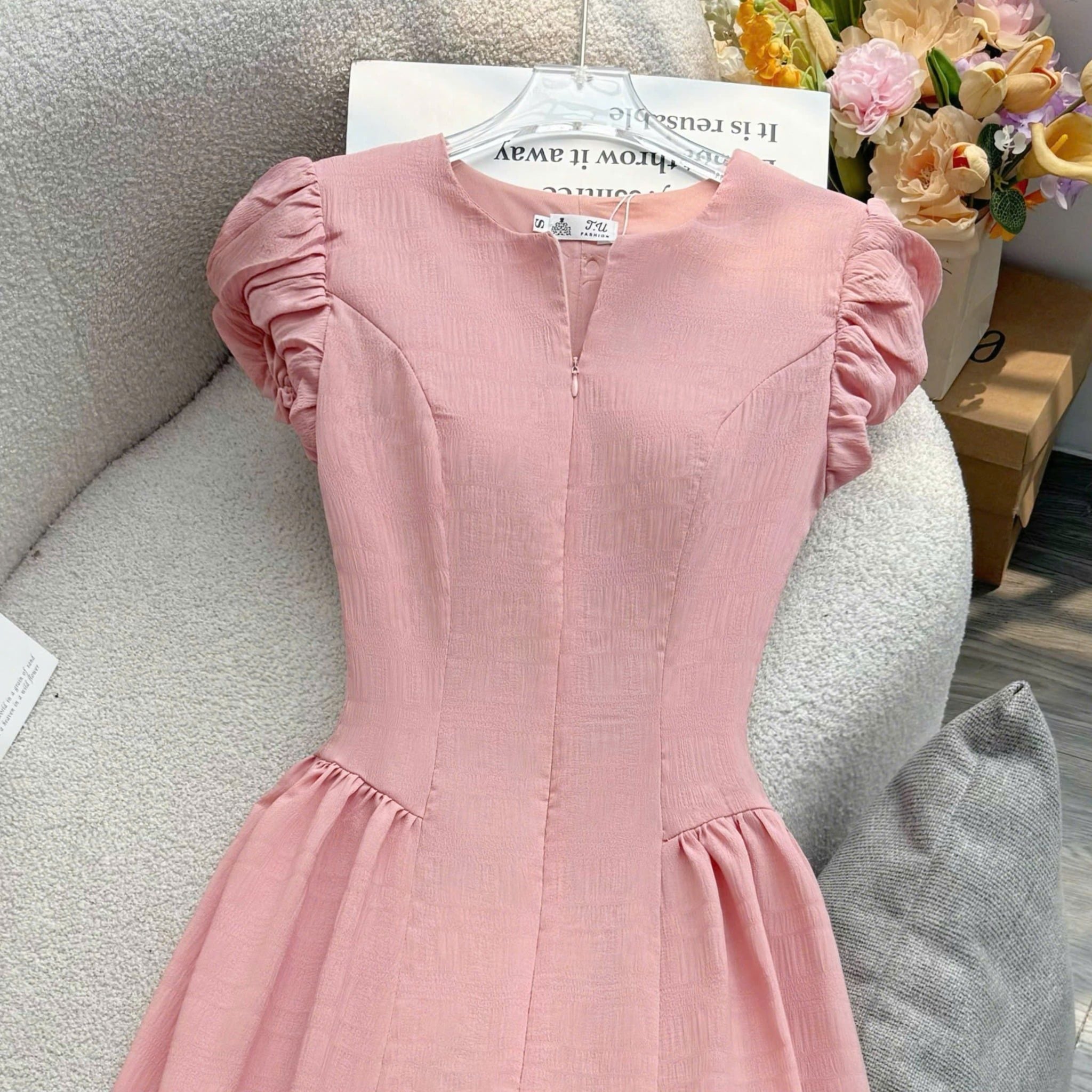 Đầm Thiết Kế Khóa Trước Tay Bồng Dáng Dài Đi Chơi TuTu Store Mã D1711