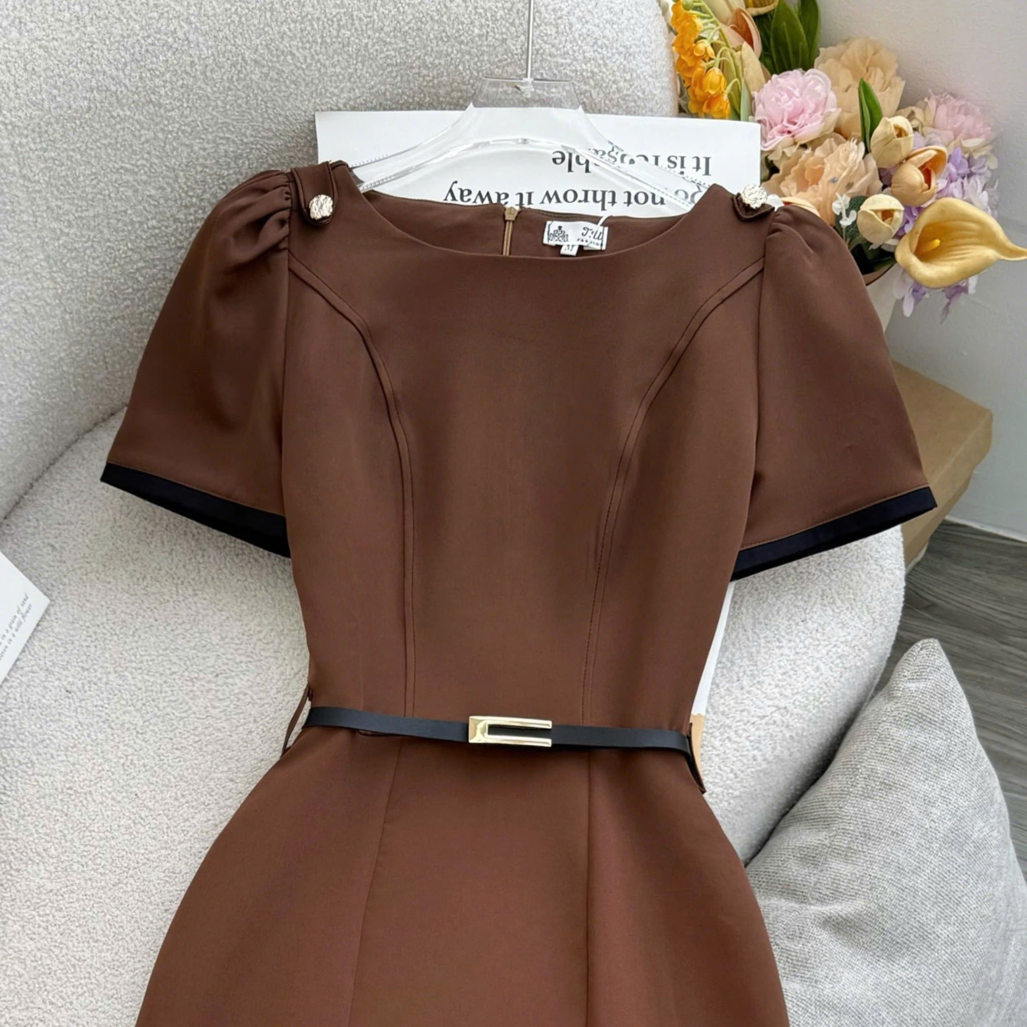 Đầm Thiết Kế Cổ Thuyền Phối Viền Màu Dáng Chữ A Thanh Lịch Công Sở TuTu Store Mã D1688