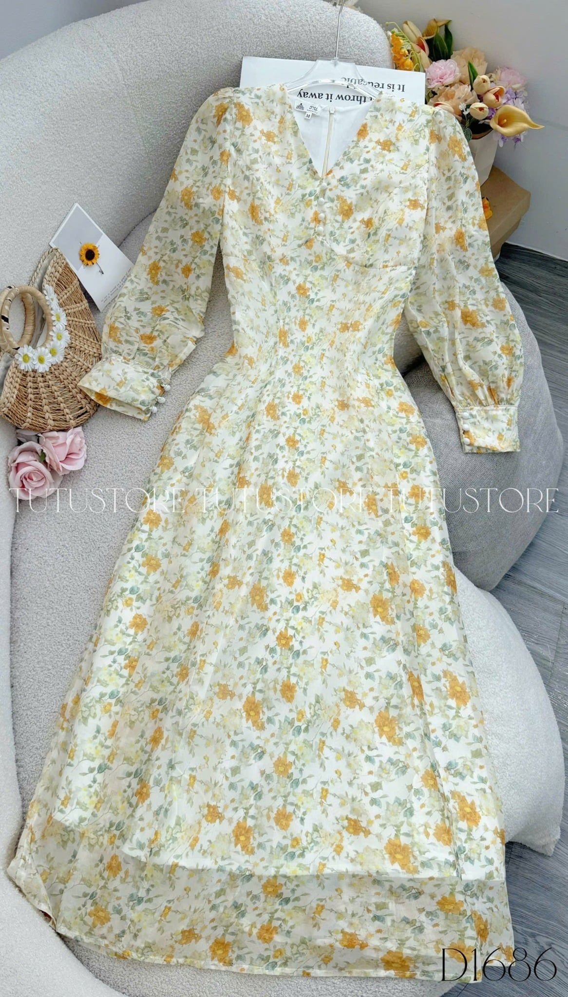 Đầm Voan Thiết Kế Cổ V Tay Dài Dáng Xòe TuTu Store Mã D1686