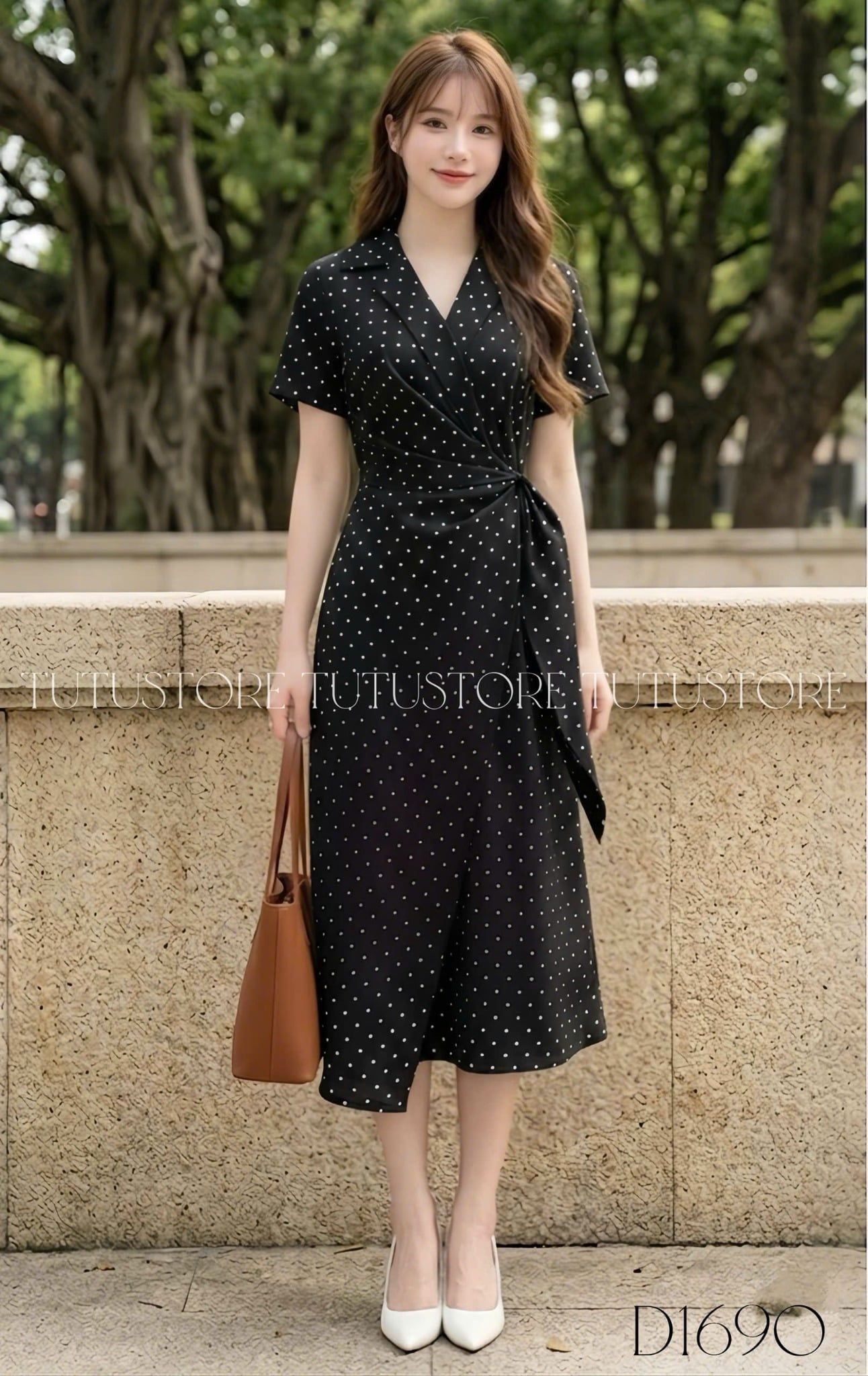 Đầm Thiết Kế Vạt Chéo Cổ V Chấm Bi Dáng Dài Đi Chơi TuTu Store Mã D1690