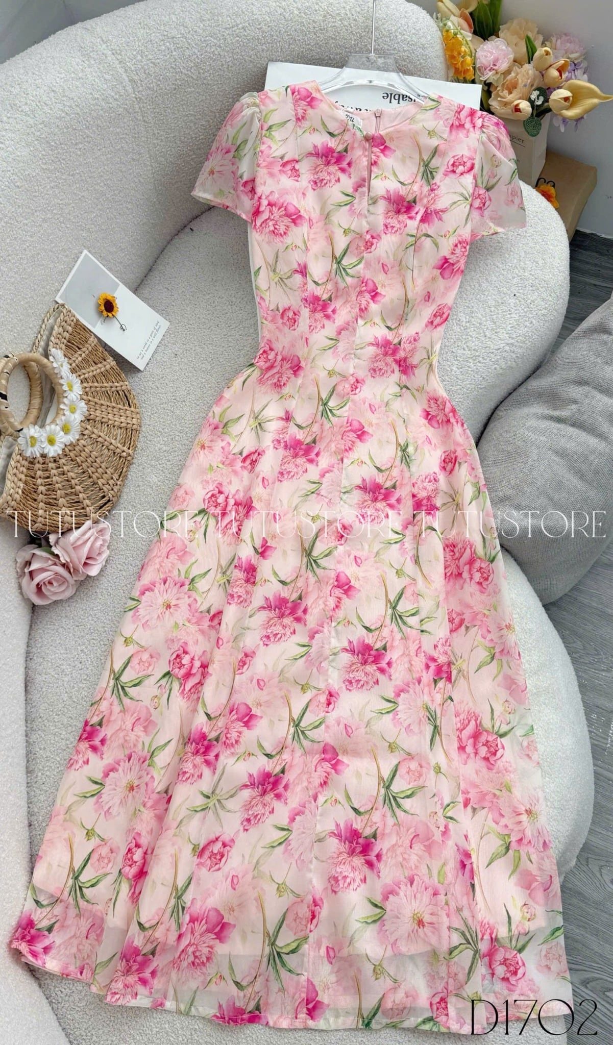 Đầm Voan Thiết Kế Cổ Giọt Nước Dáng Xòe Đi Chơi TuTu Store Mã D1702