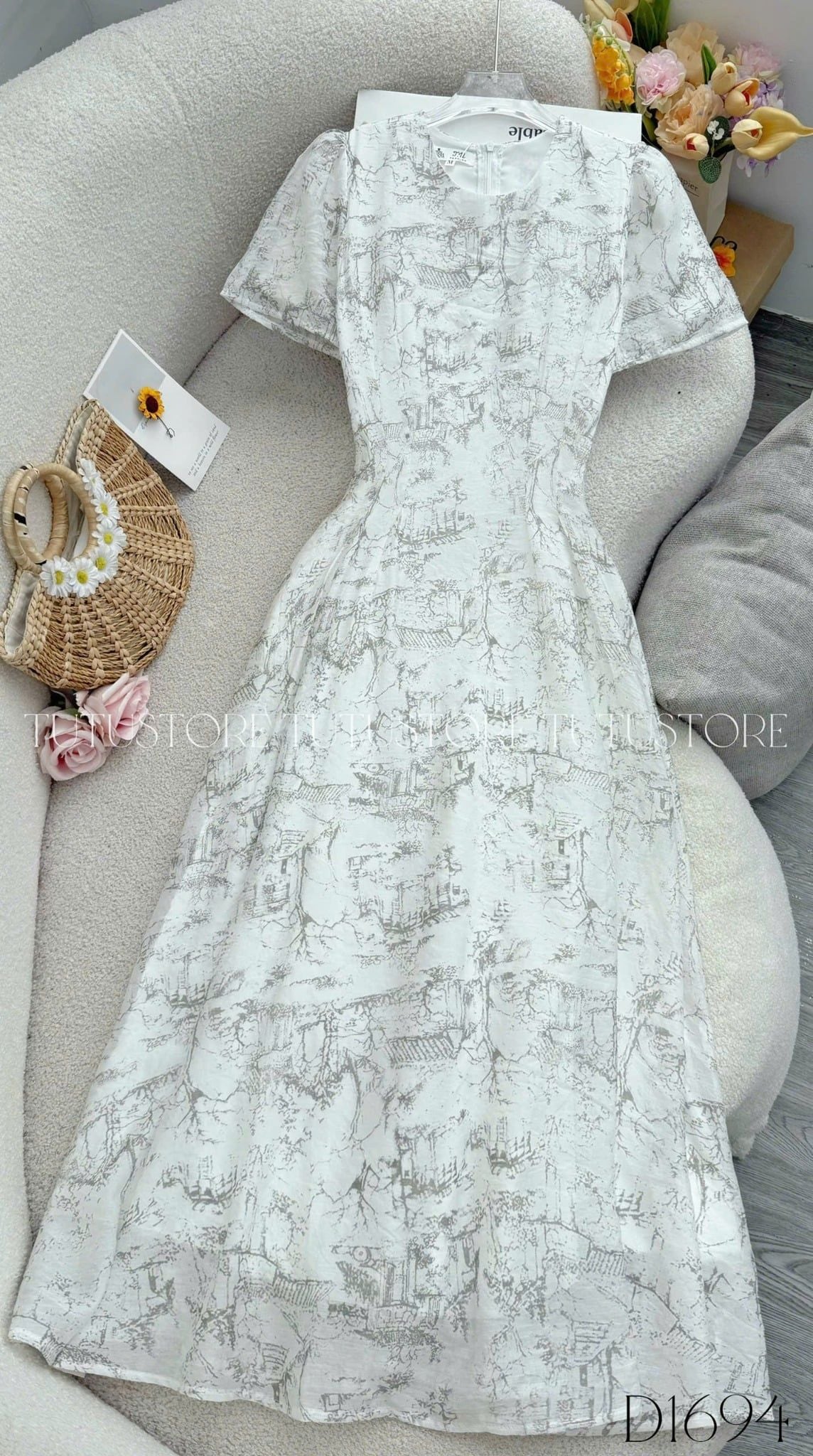 Đầm Thiết Kế Cổ Tròn Dáng Xòe Nhẹ Nhàng Đi Chơi TuTu Store Mã D1694