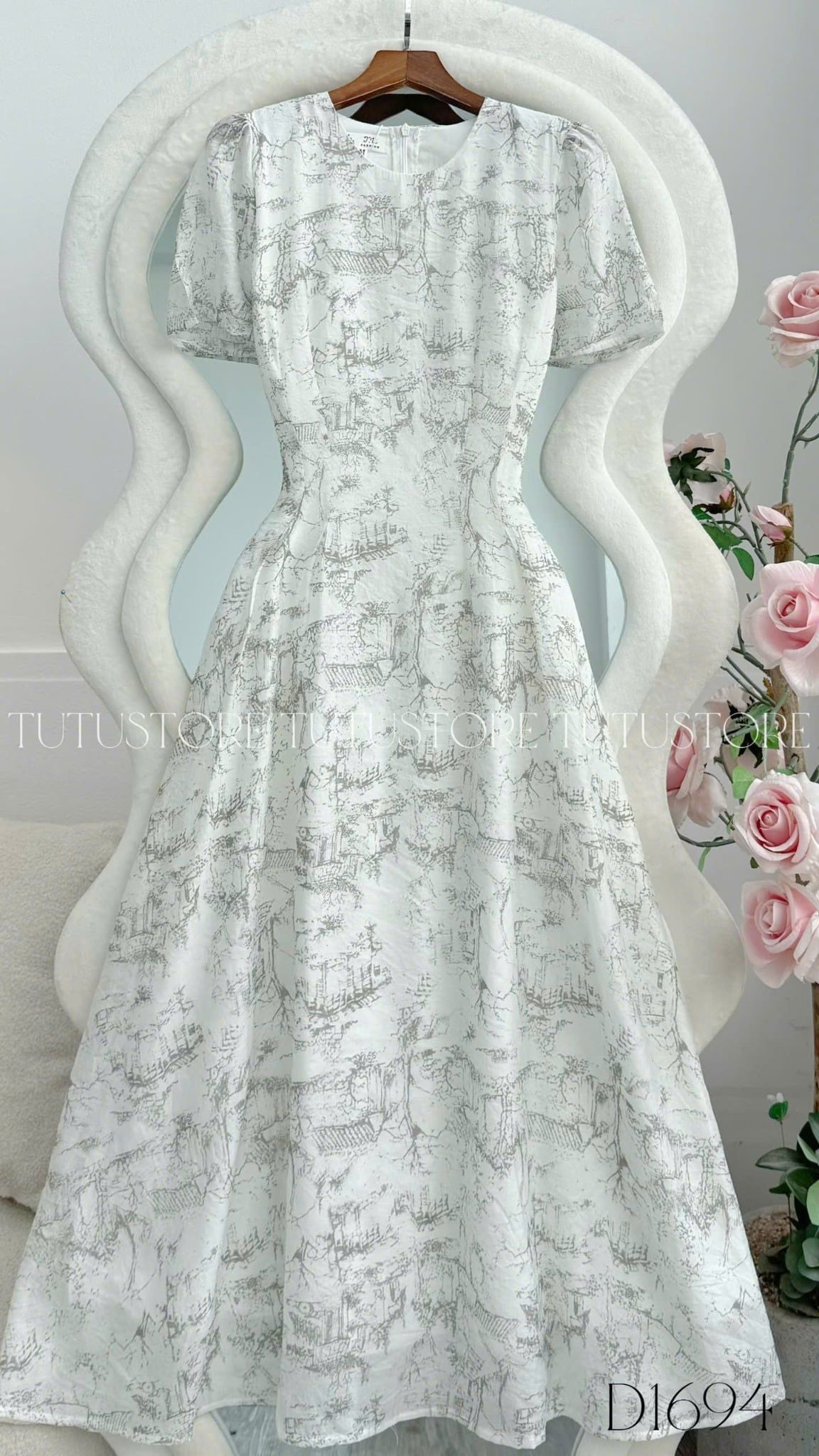 Đầm Thiết Kế Cổ Tròn Dáng Xòe Nhẹ Nhàng Đi Chơi TuTu Store Mã D1694