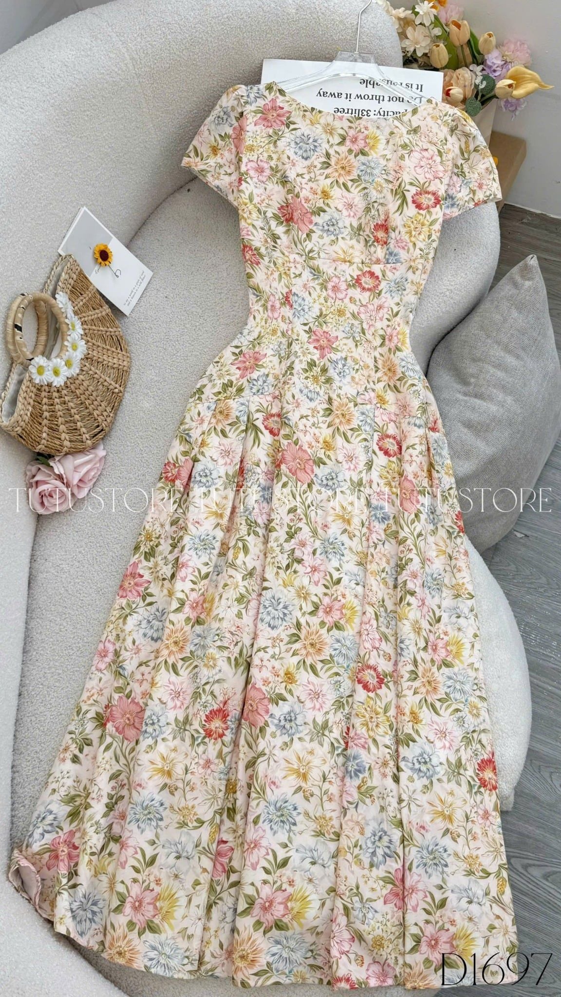 Đầm Hoa Thiết Kế Dáng Dài Cổ Thuyền Đi Chơi TuTu Store Mã D1697