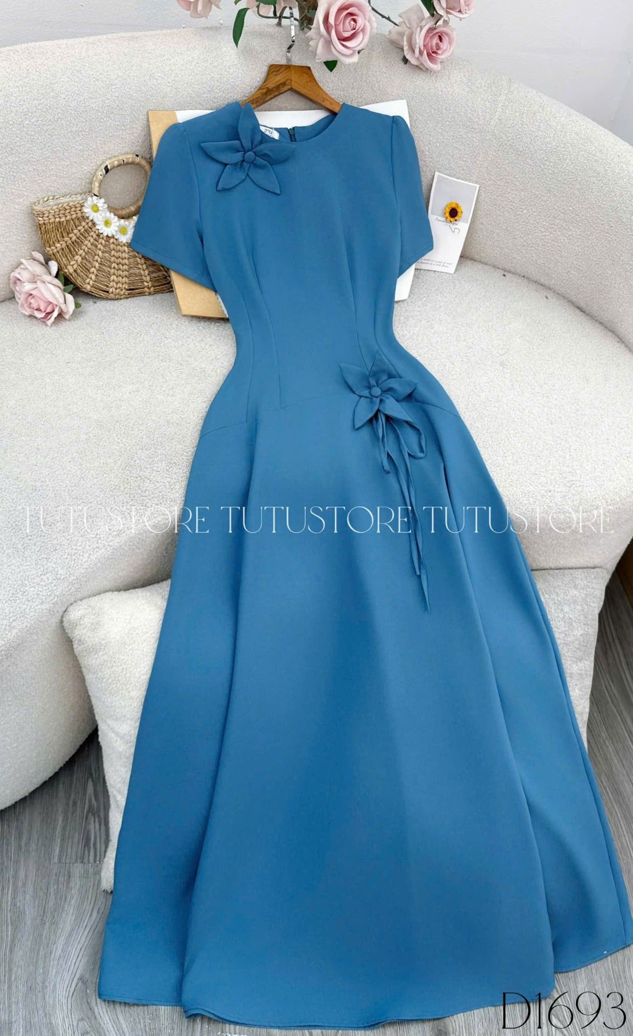 Đầm Thiết Kế Dáng Dài Đính Hoa Đi Tiệc TuTu Store Mã D1693