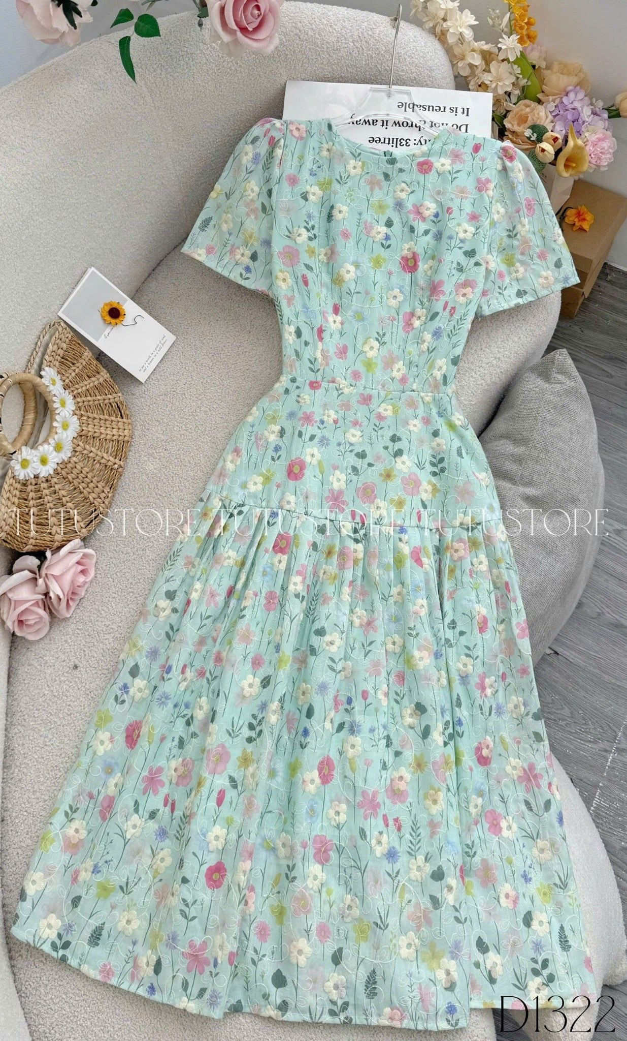 Đầm Kate Thêu Thiết Kế TuTu Store Phù Hợp Đi Chơi Dành Cho Nữ - Mã D1322