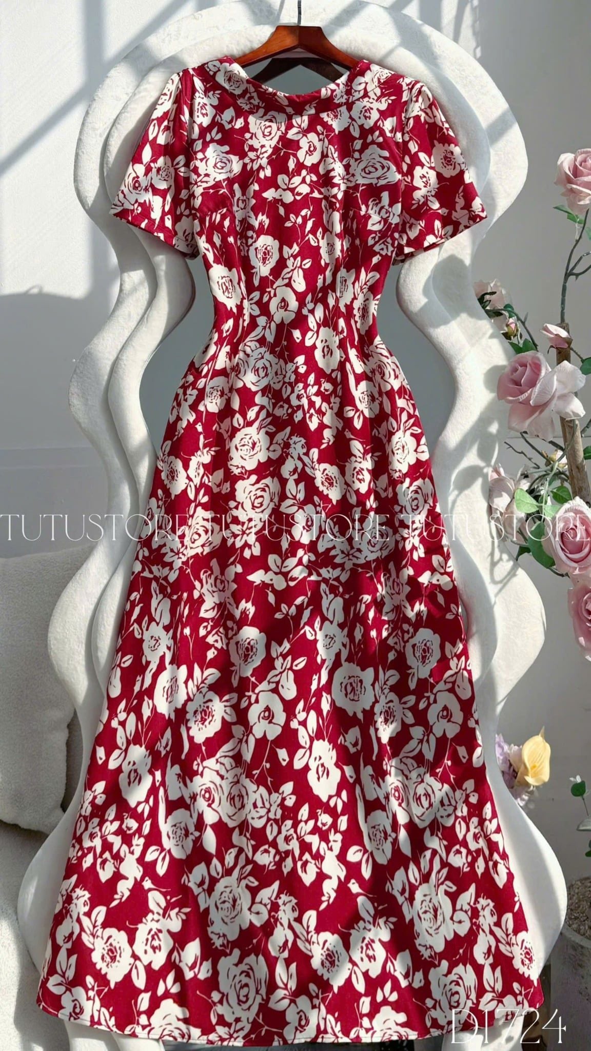 Đầm Hoa Thiết Kế Kiểu Cổ Ngược Đi Chơi TuTu Store Mã D1724