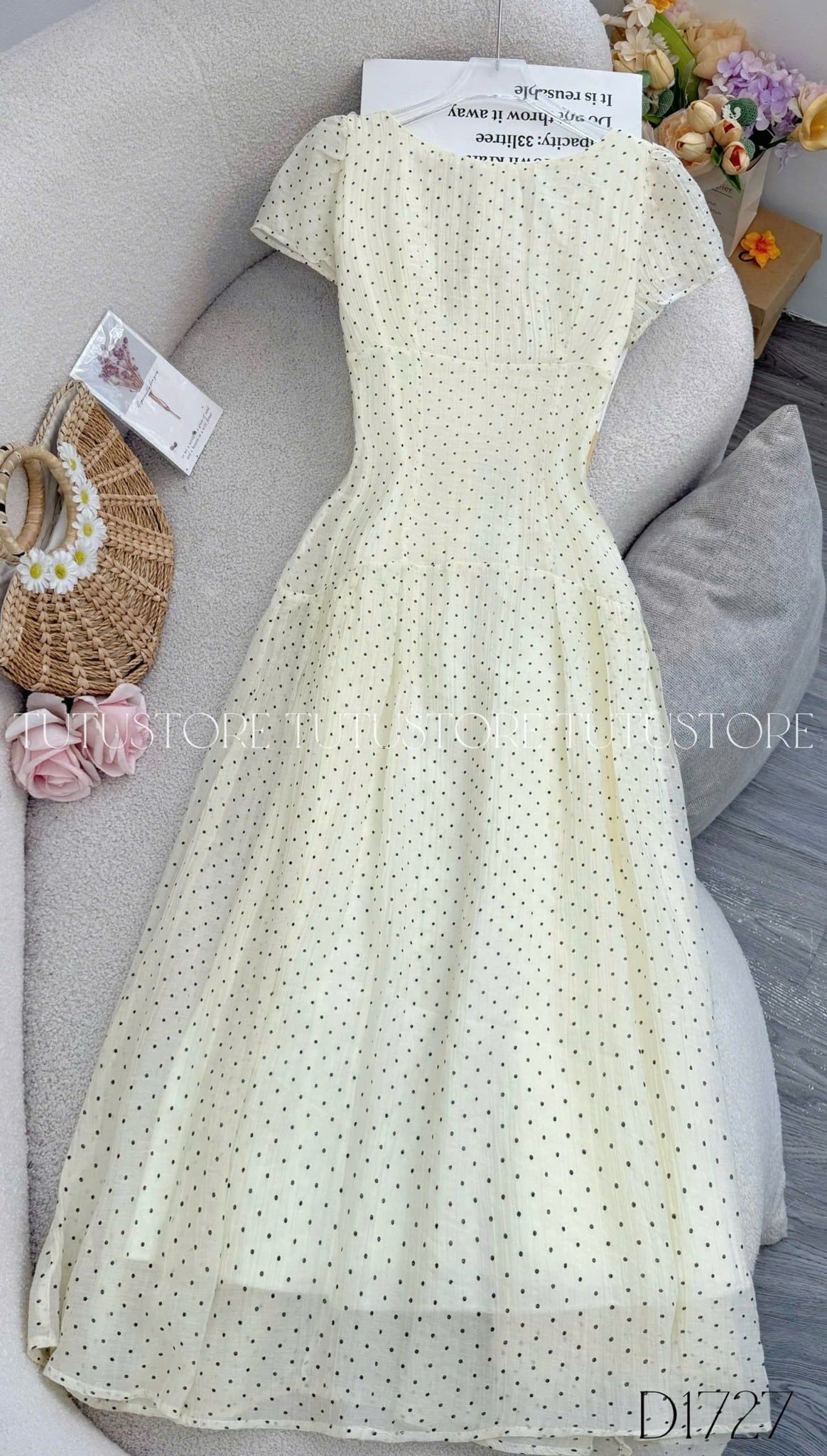 Đầm Thiết Kế Cổ Thuyền Dáng Xòe Nhẹ Nhàng Đi Chơi TuTu Store Mã D1727